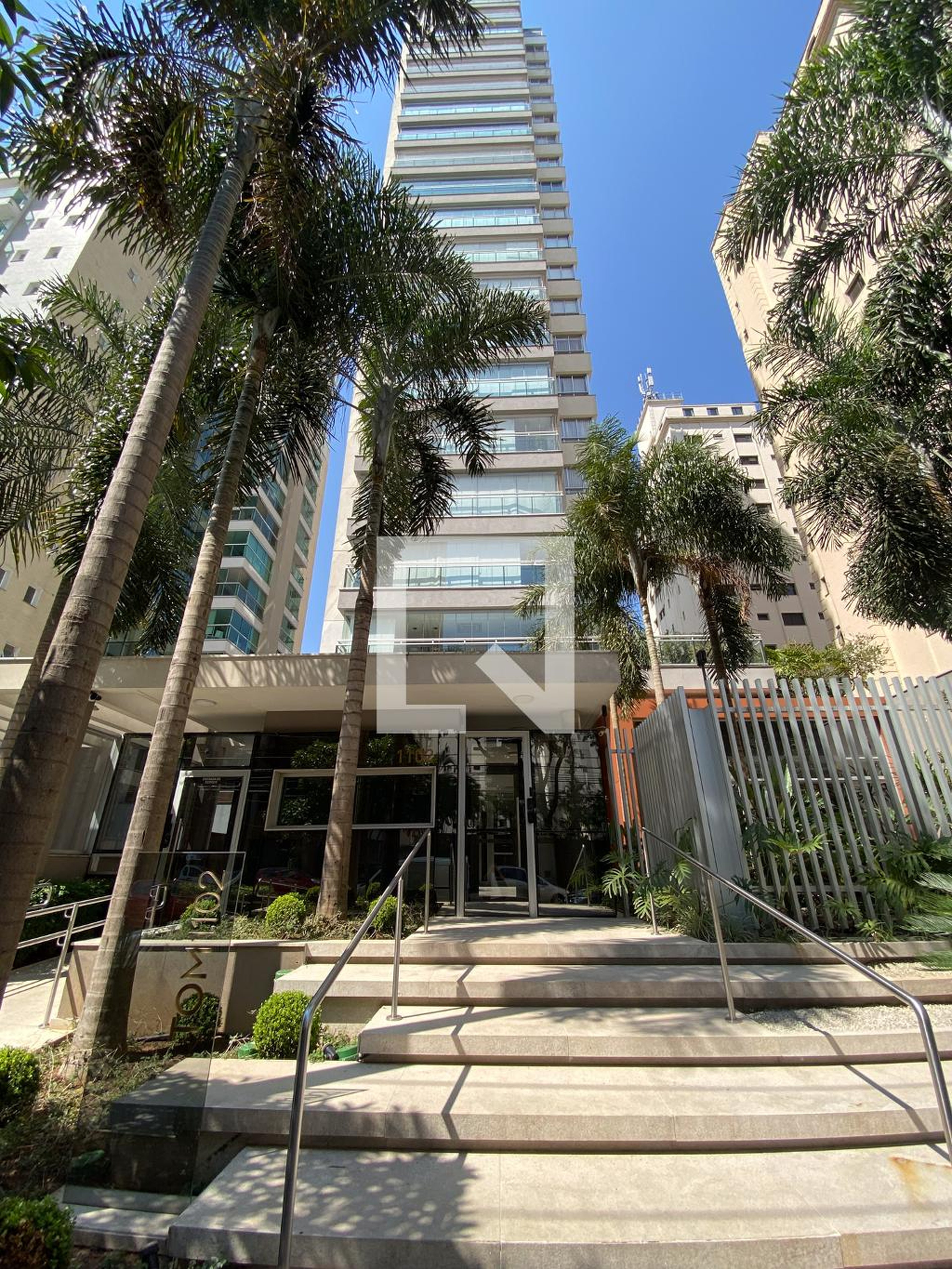 Fachada Condomínio Tom 1102