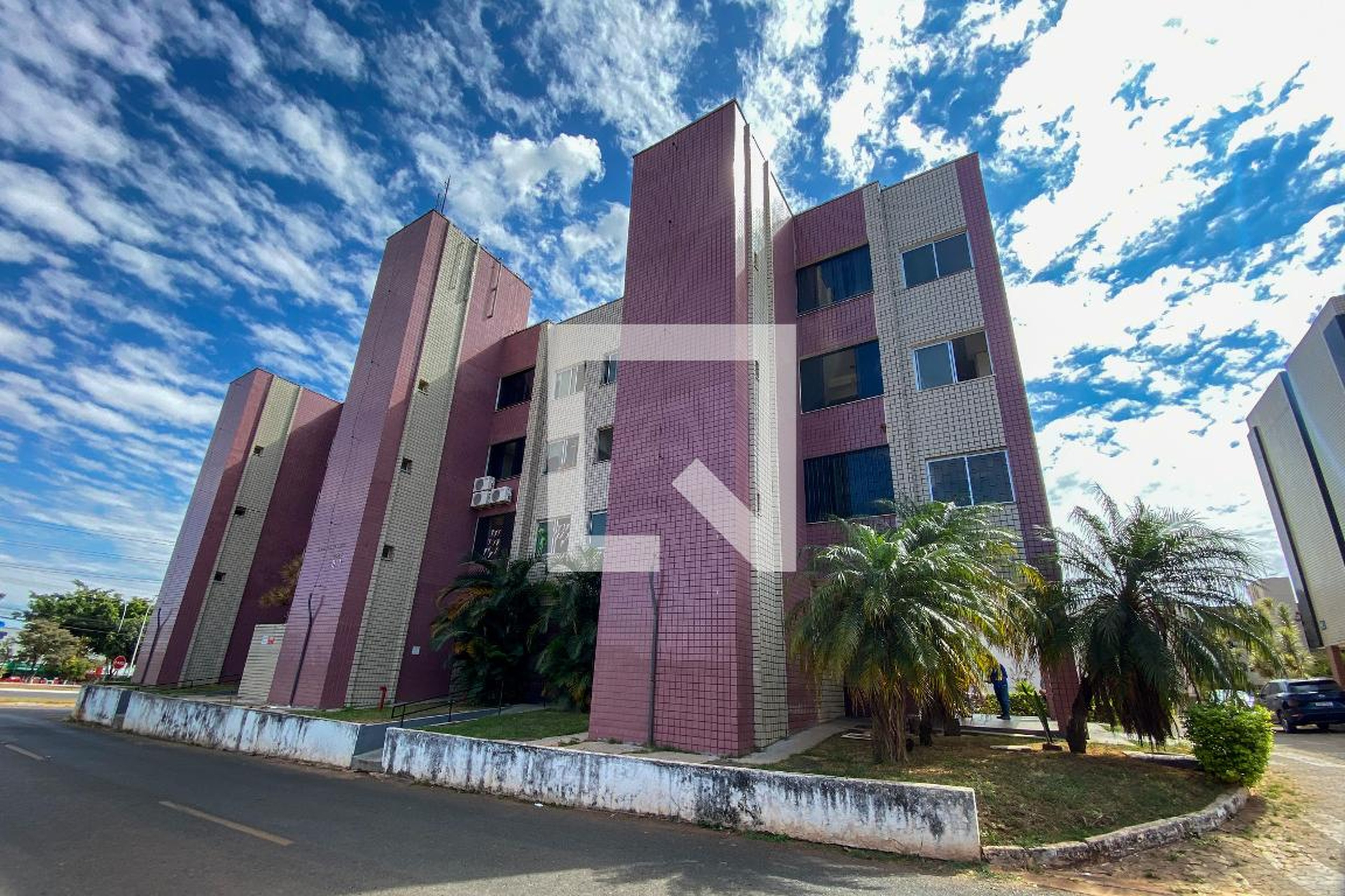 Fachada Condomínio em Qrsw 7, 101