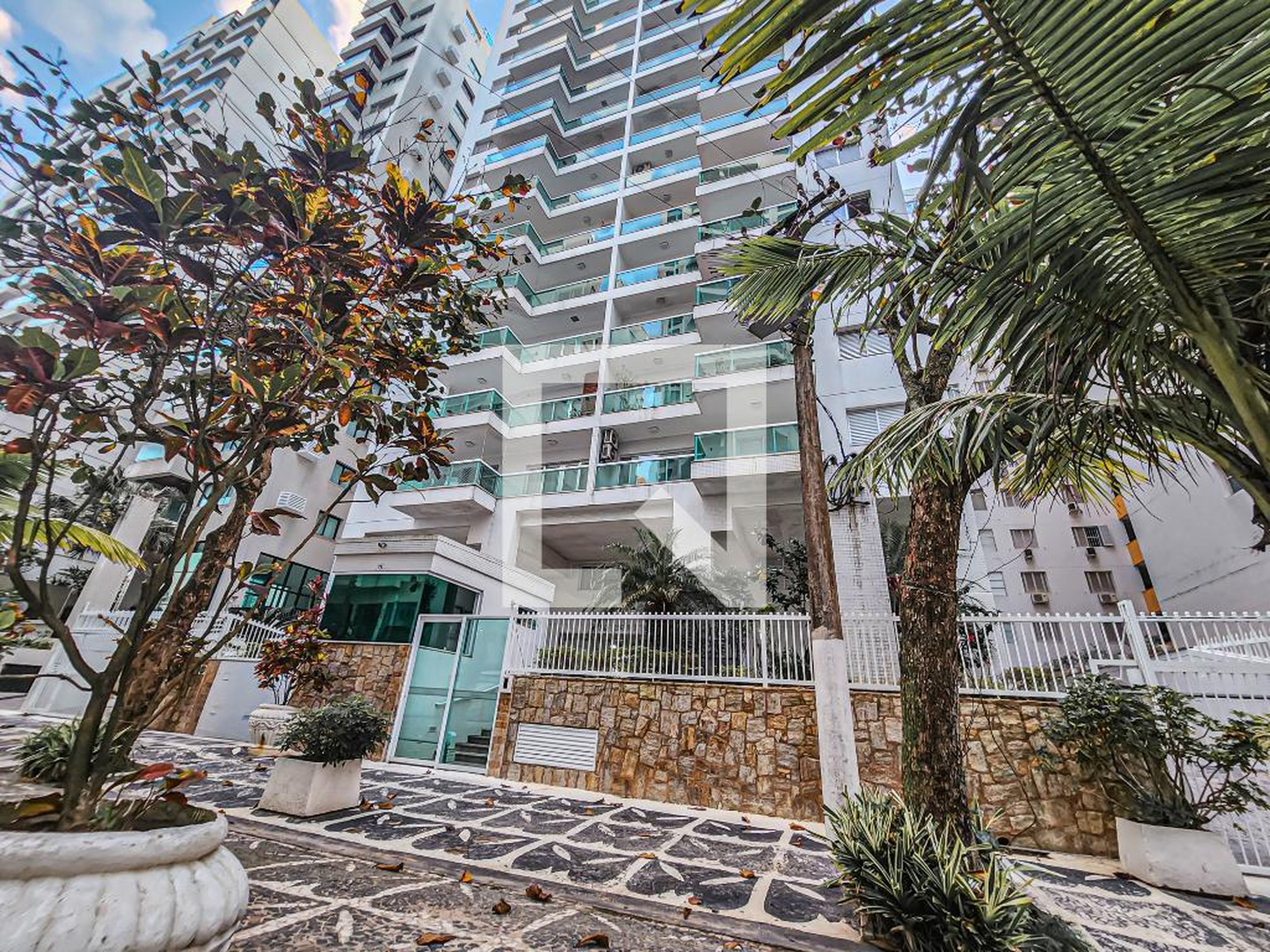 Fachada do Prédio Condomínio Mar e Sol