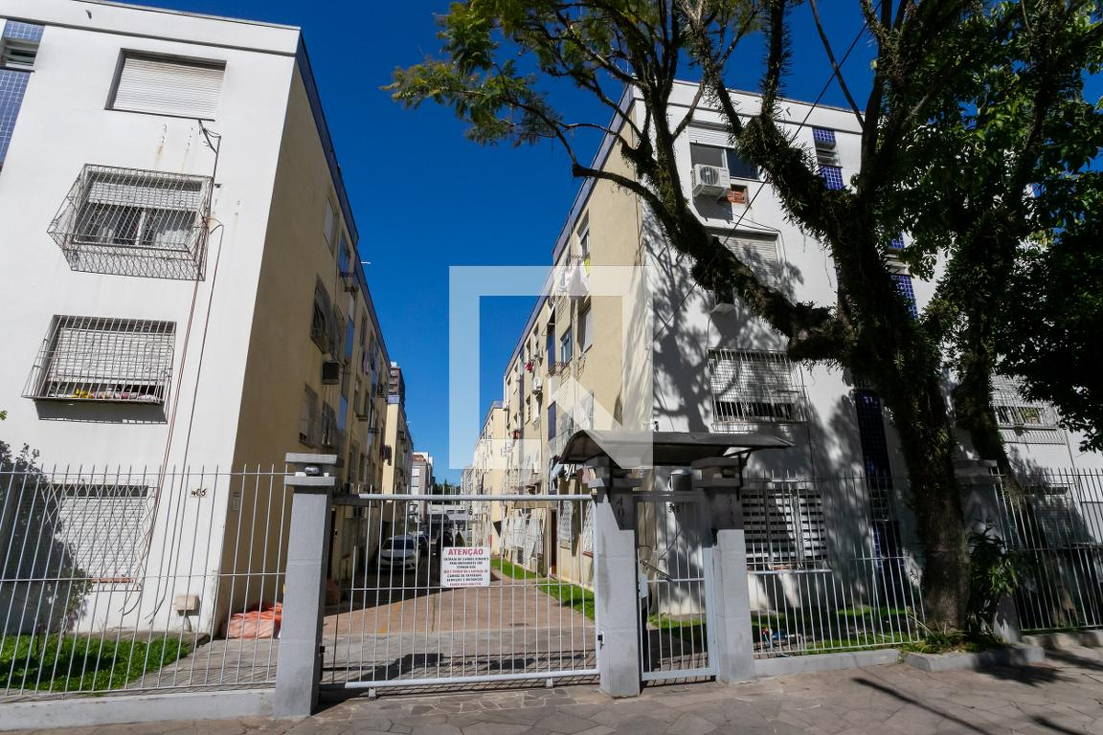 Fachada do Prédio Condomínio em Rua Sapé, 385