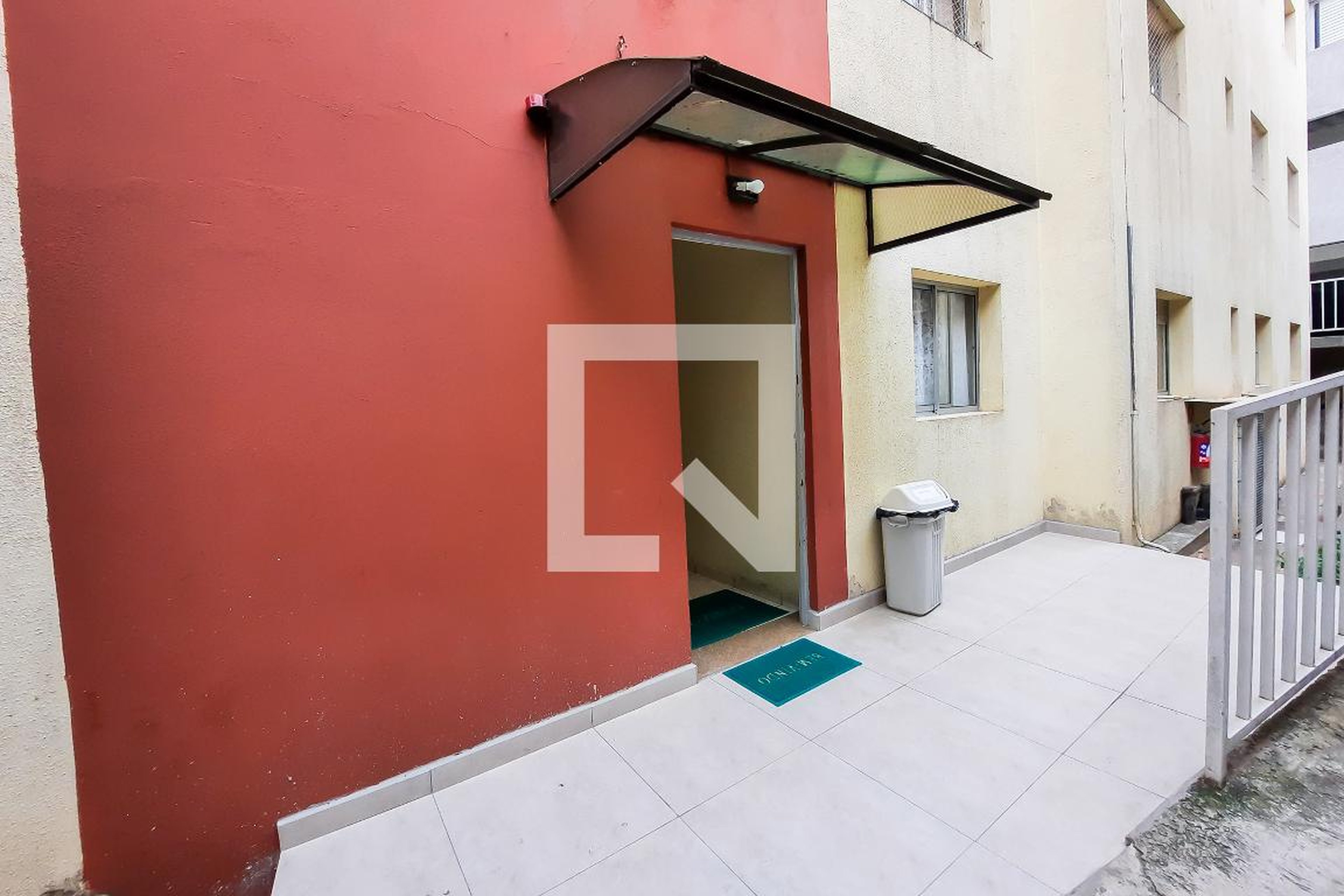 Área Comum Condomínio em Rua das Begônias, 18