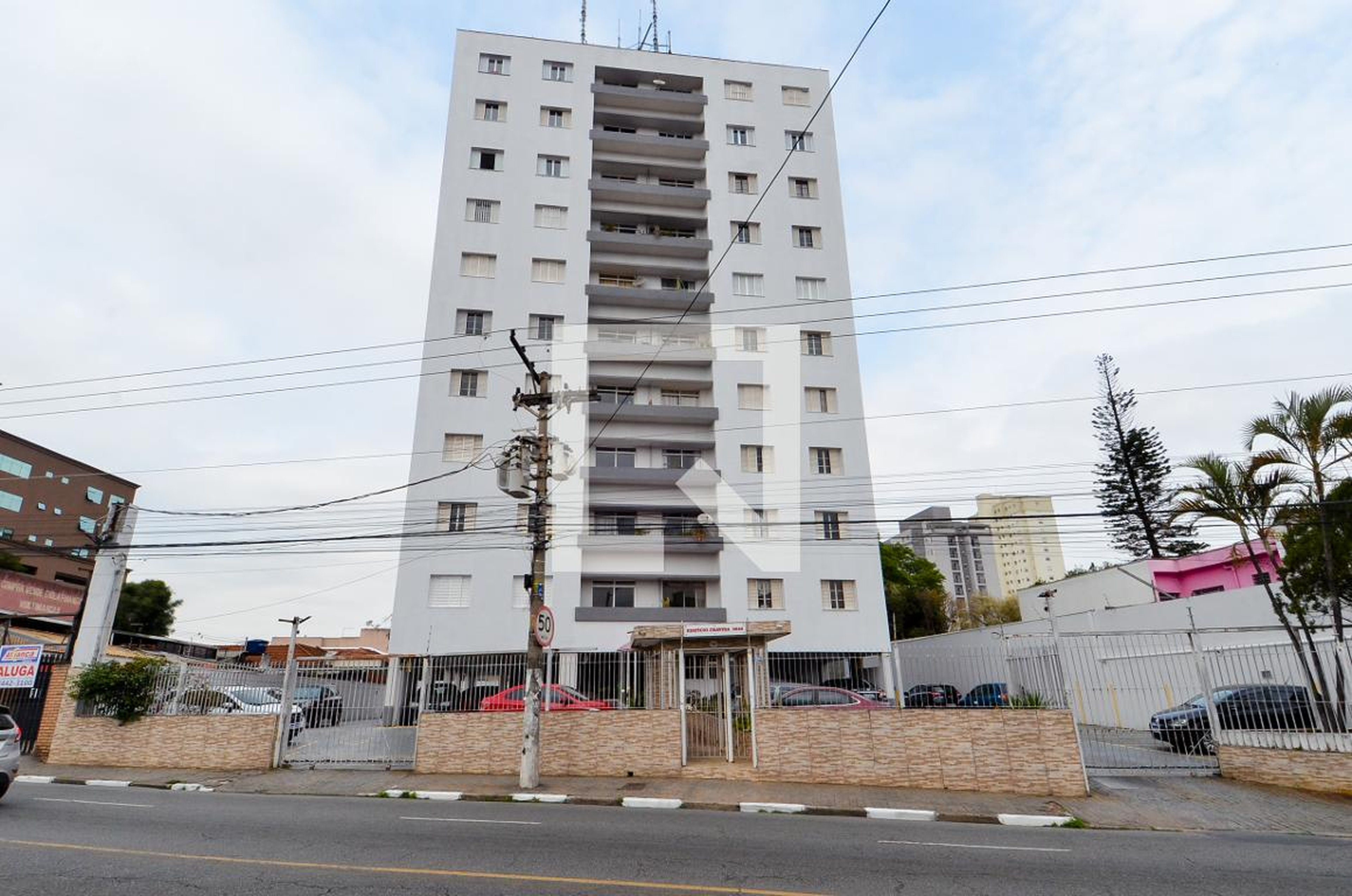 Fachada do Prédio Condomínio Cravina