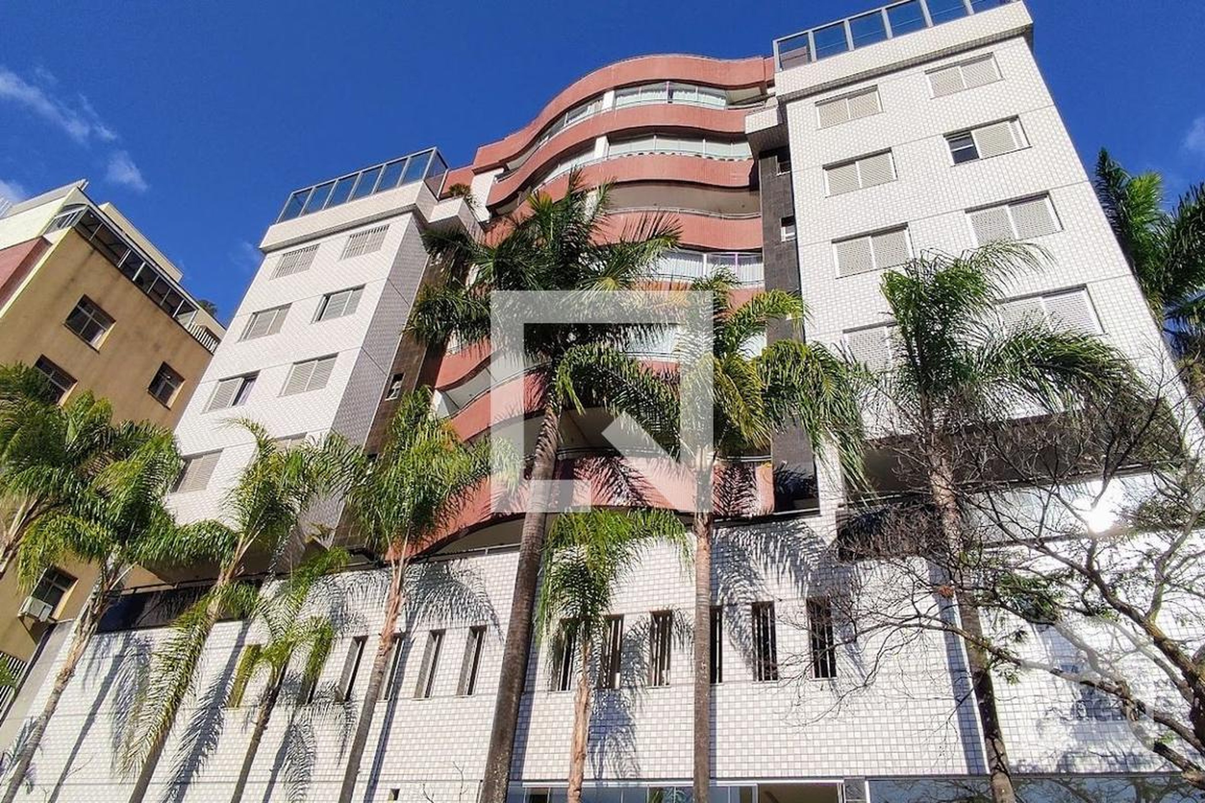 Fachada do prédio Edifício Jardins Davignon