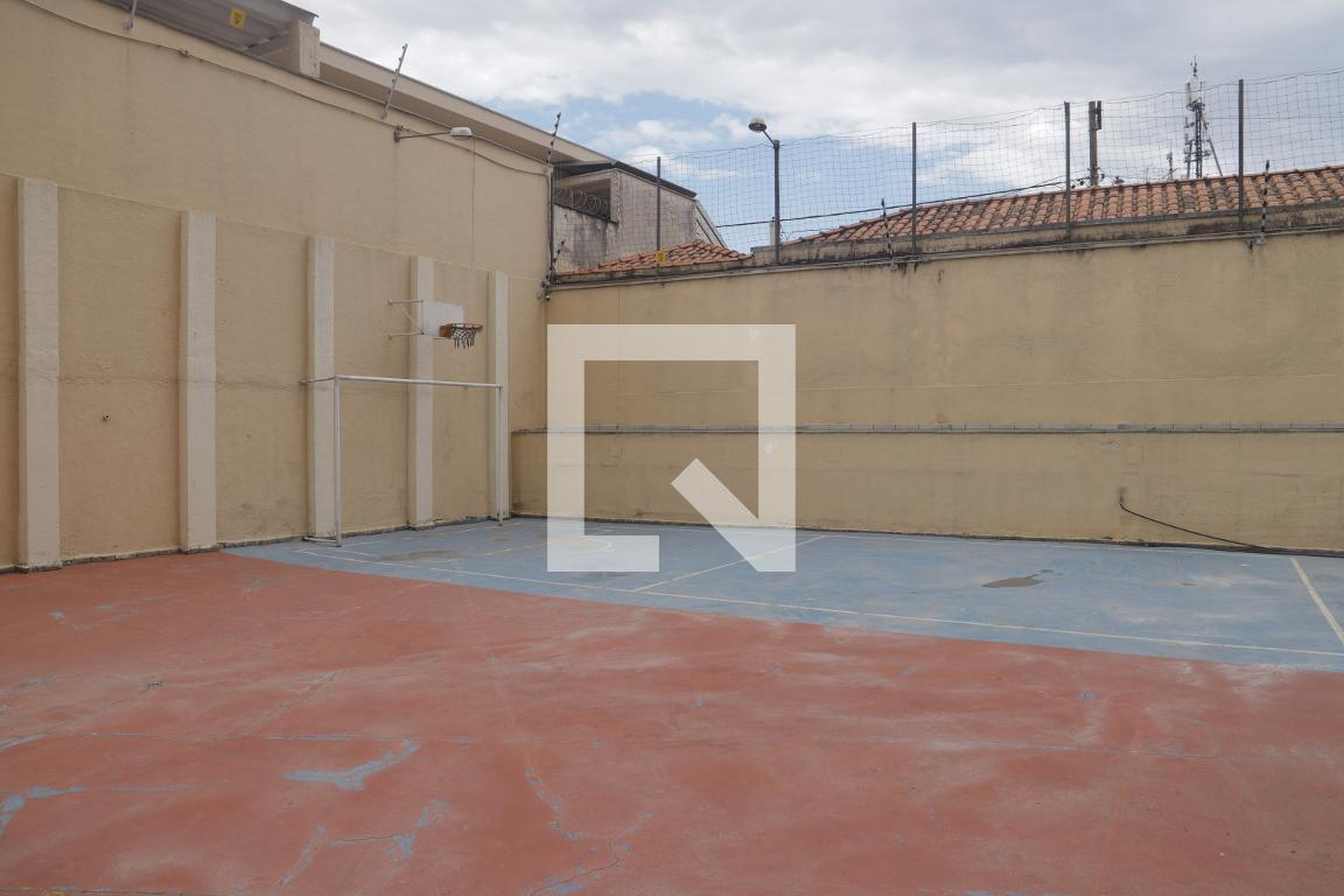 Quadra Esportiva - Ed. Tour D Argent