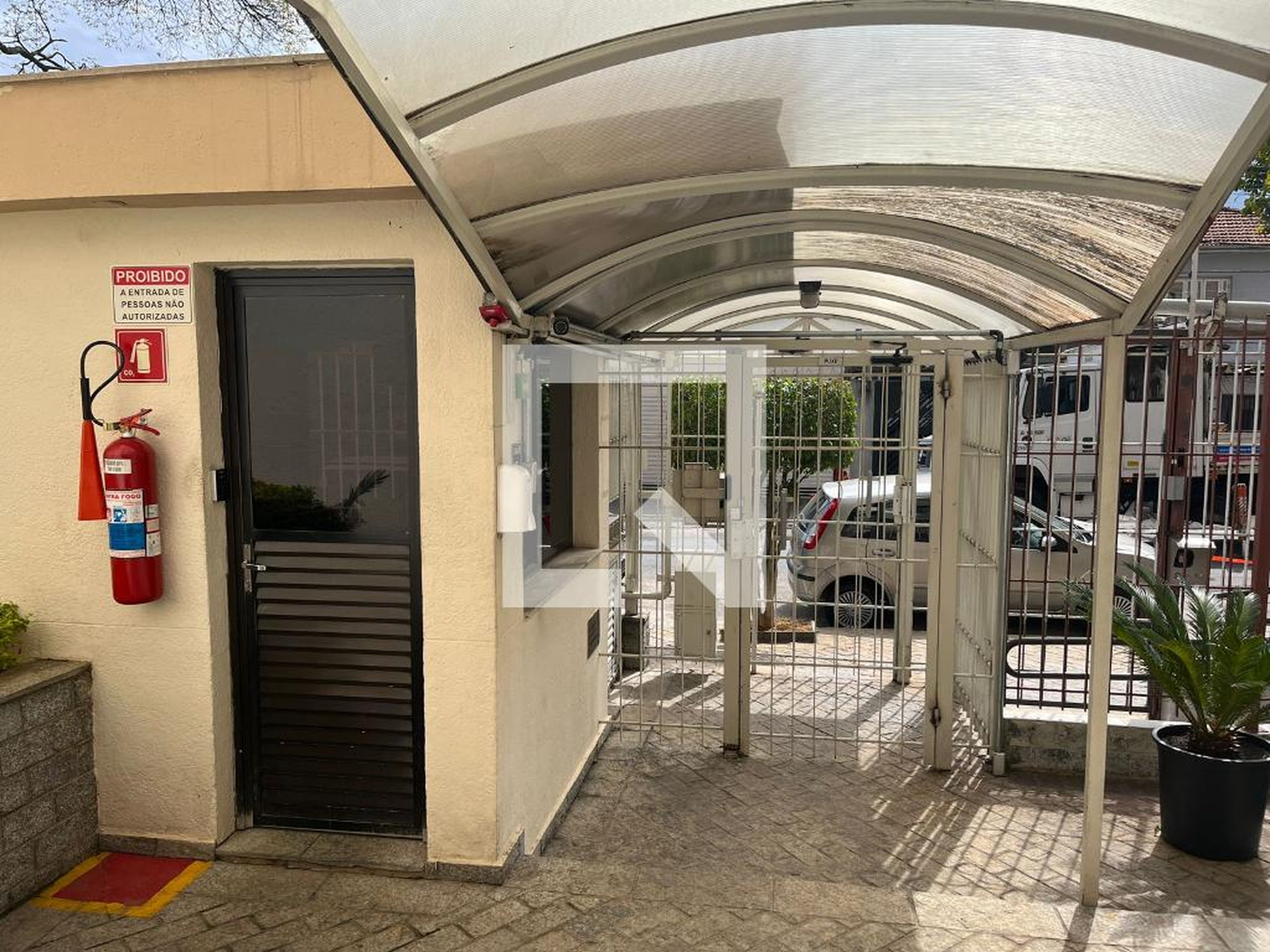 Entrada - Ed. Tour D Argent