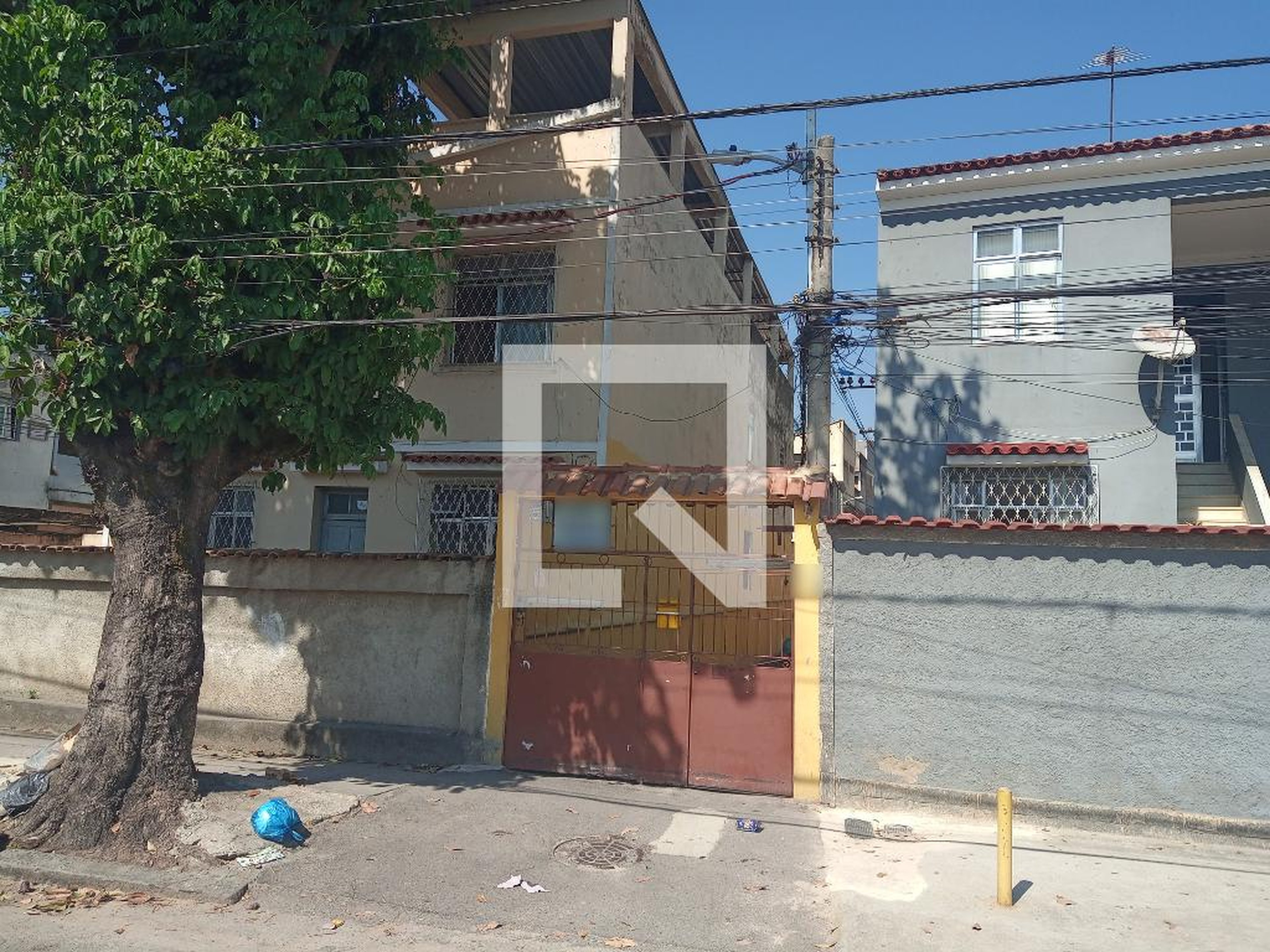 Fachada Condomínio em Travessa Carlos Xavier, 141