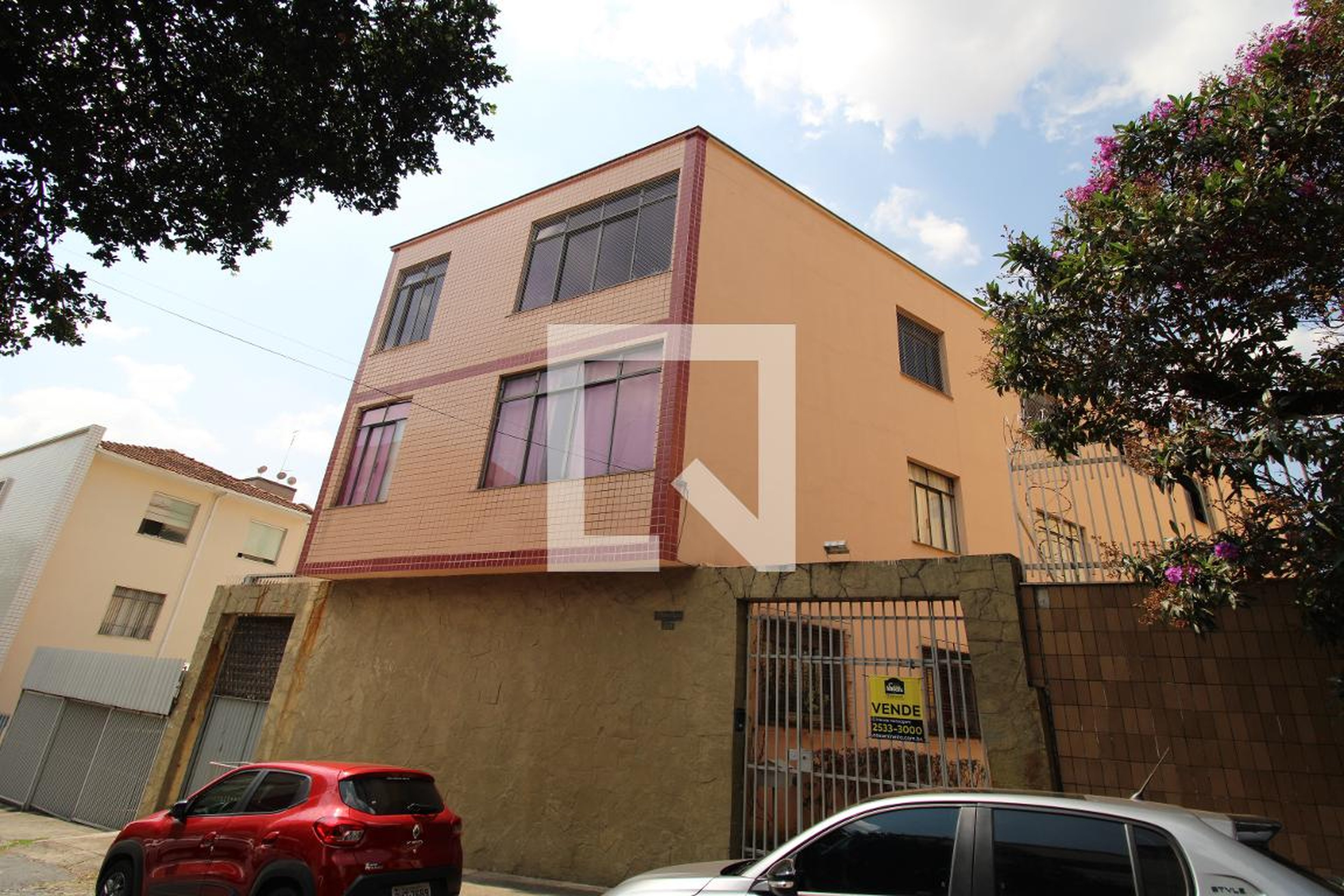 Fachada Condomínio em Rua Cura D'Ars, 1357