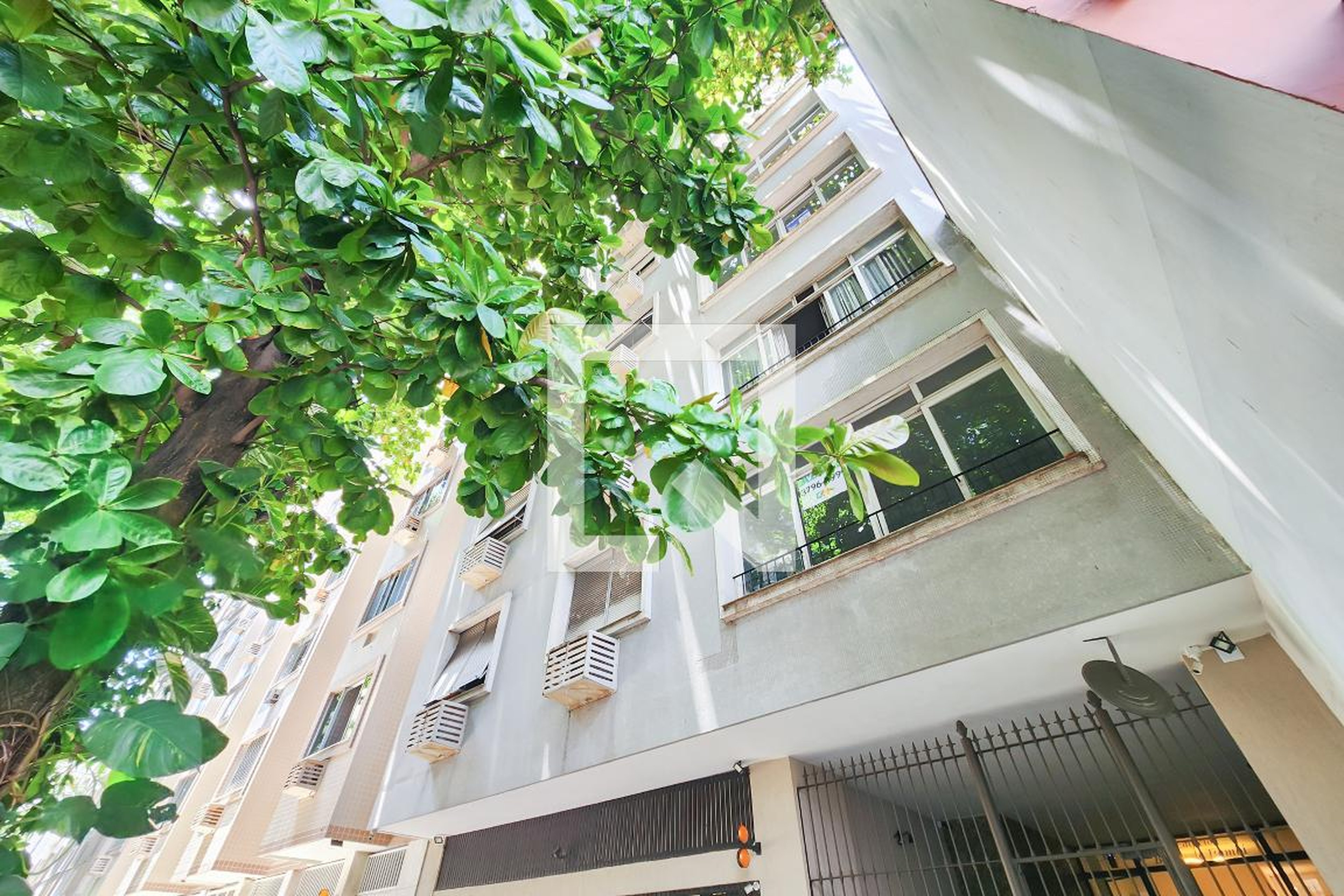 Fachada Condomínio Bitambi