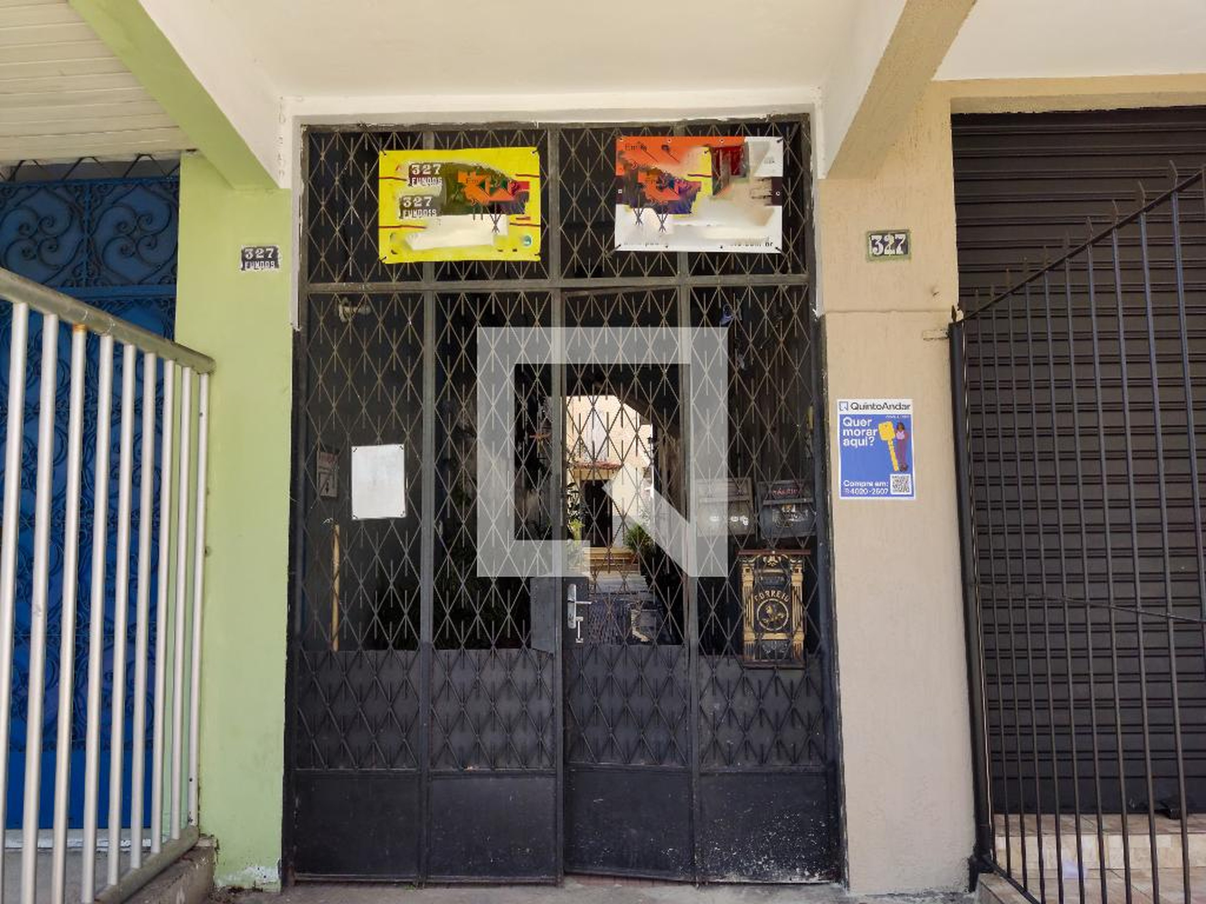 Fachada do Prédio Condomínio em Rua Adolfo Bergamini, 327