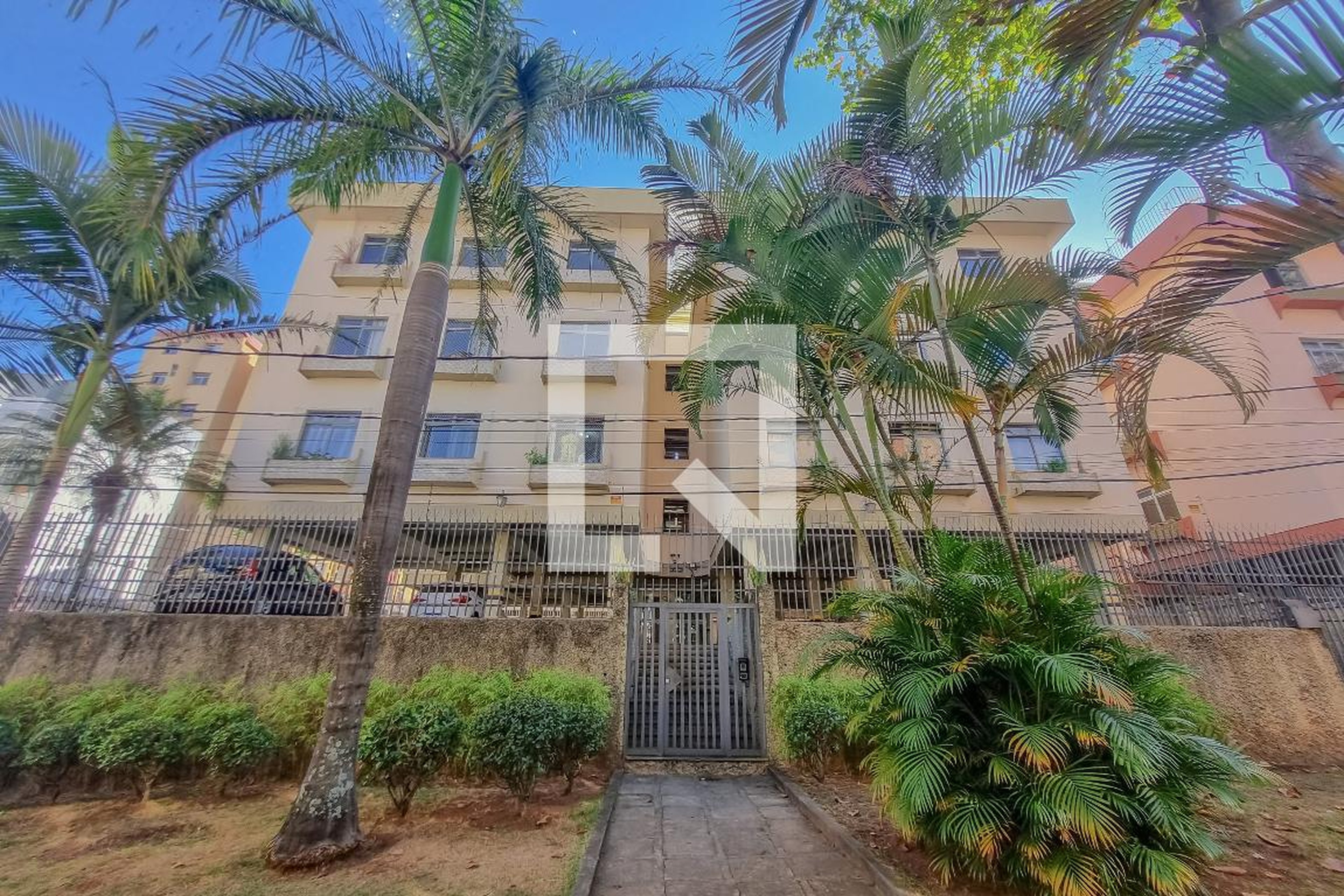 Fachada Condomínio em Rua Juruá, 242