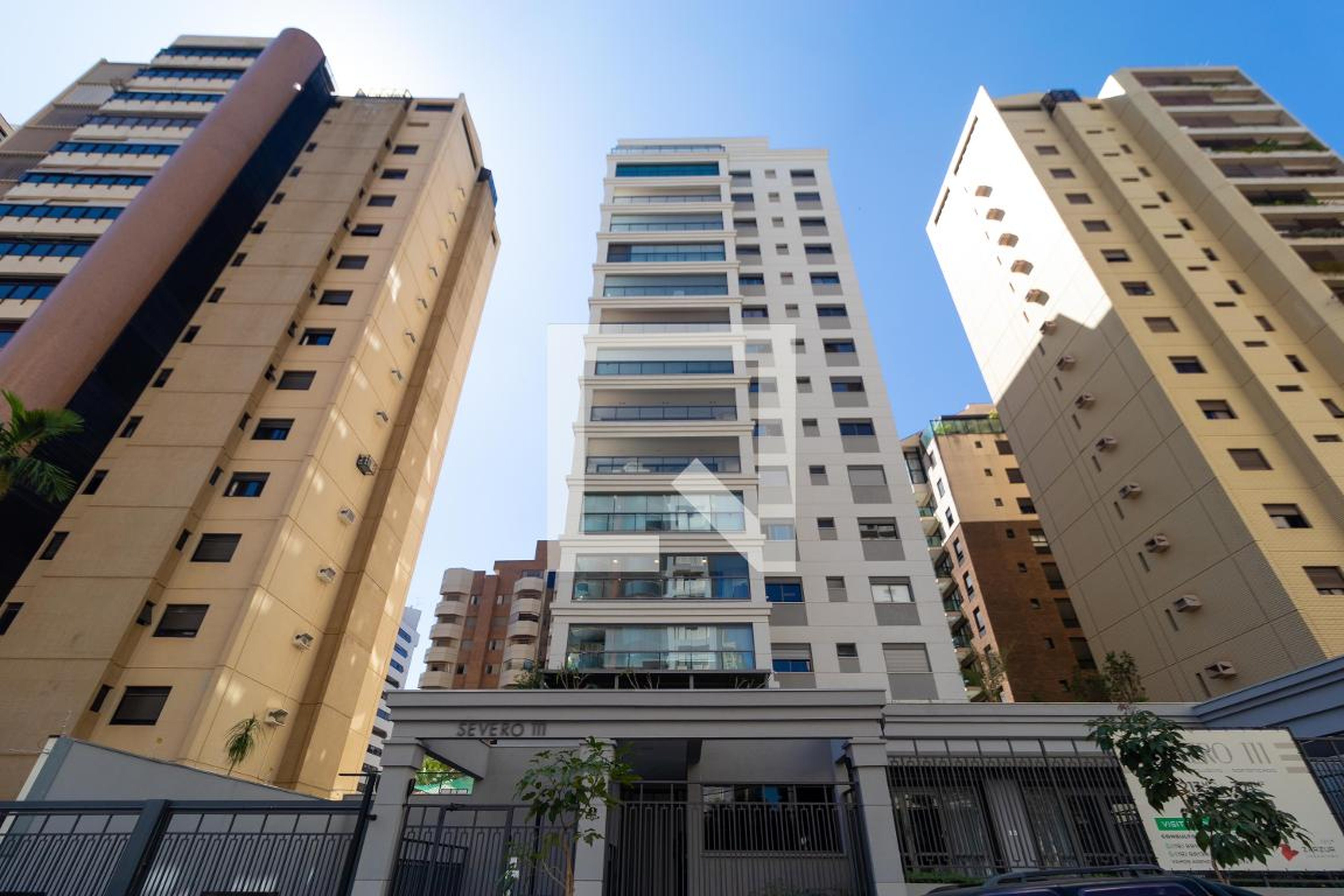 Fachada Condomínio Severo 111