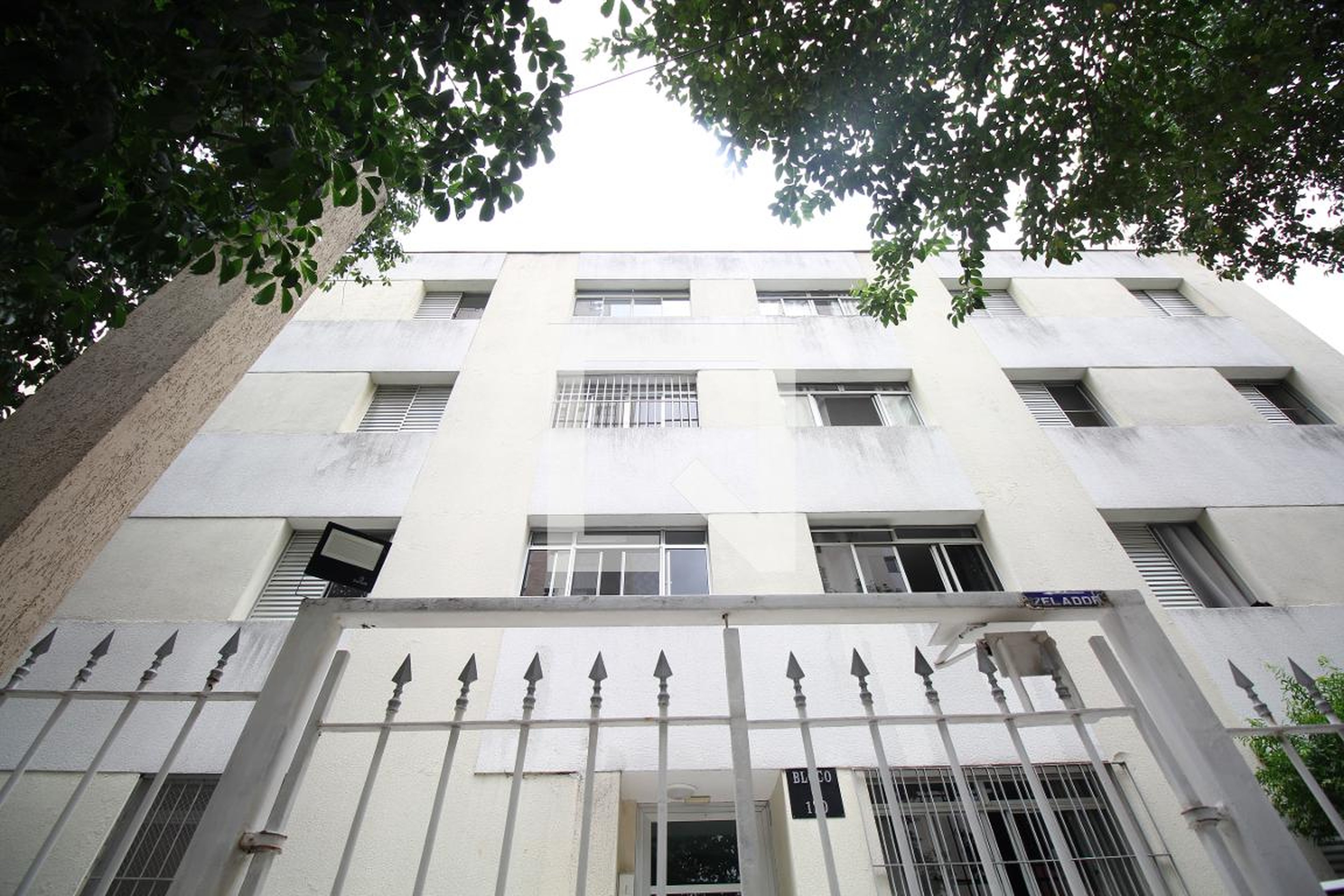 Fachada Condomínio Mont Serrat