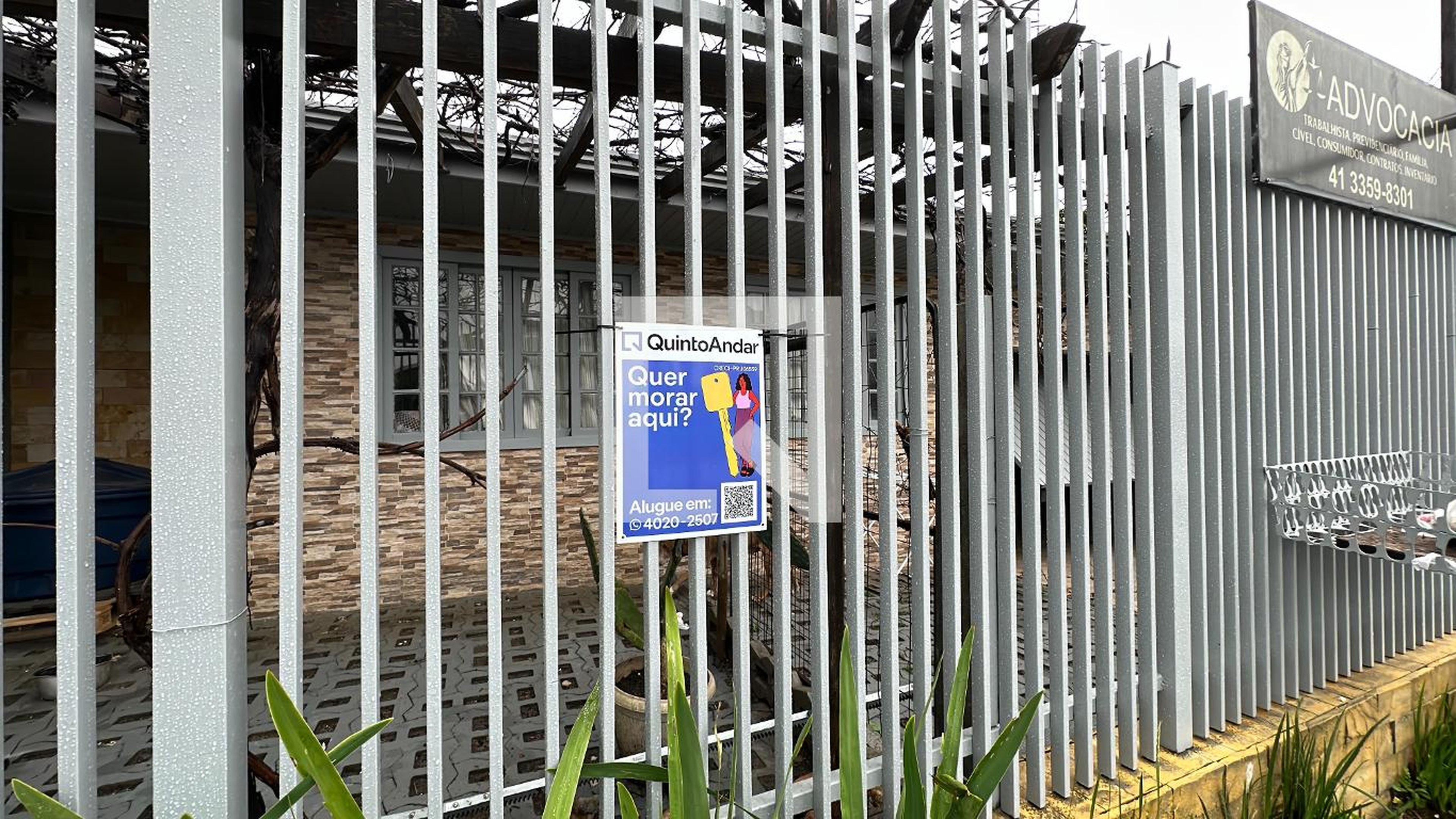 Fachada Condomínio em Rua Engenheiro Costa Barros, 96