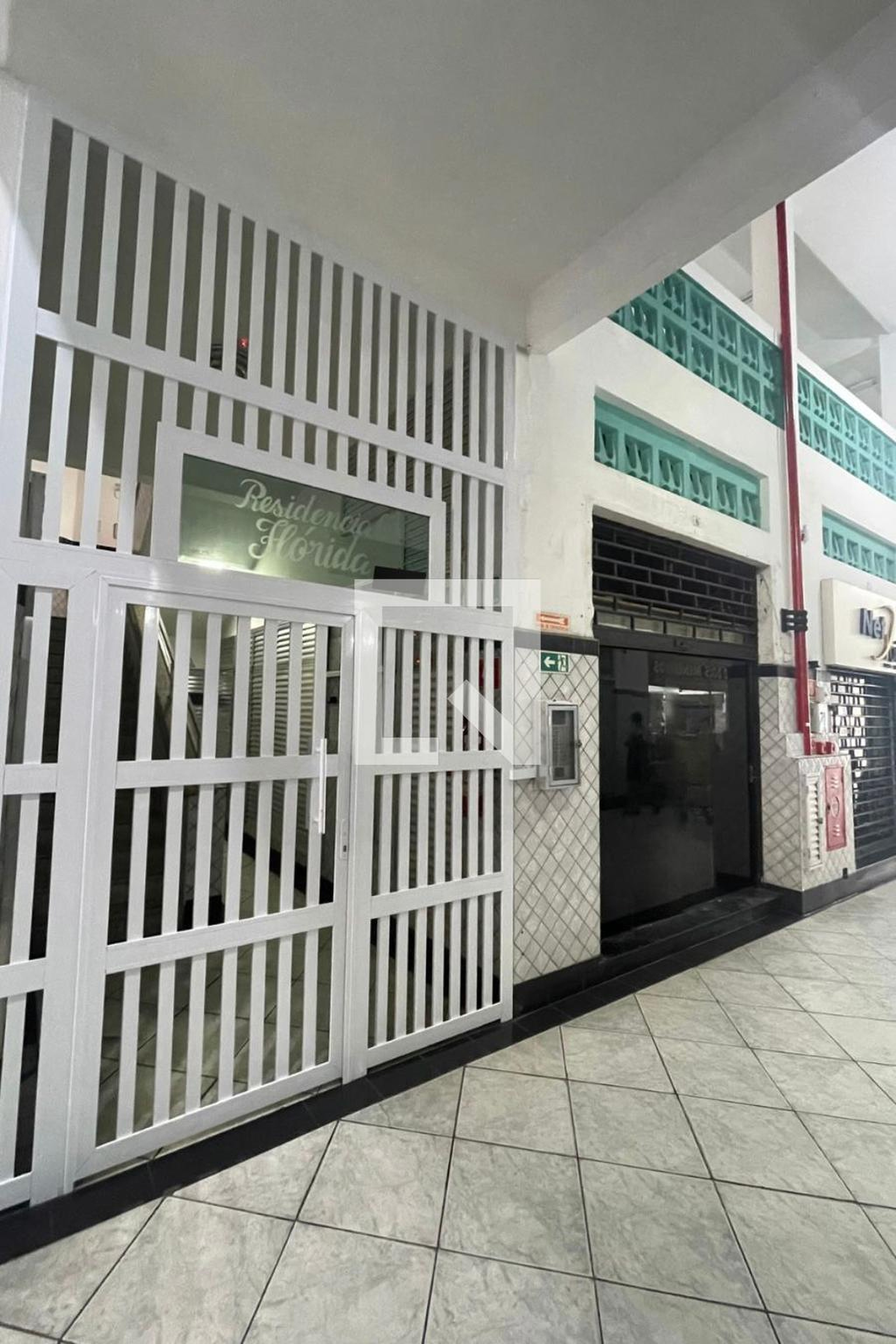 Fachada Condomínio em Avenida Presidente Costa e Silva, 134