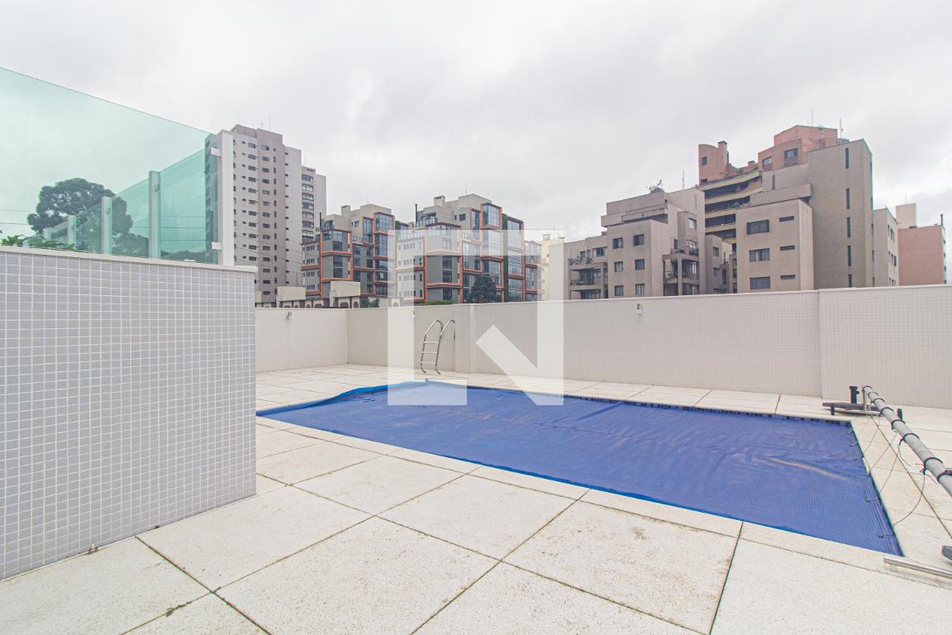 Piscina - Edifício Wassily Kandinsky