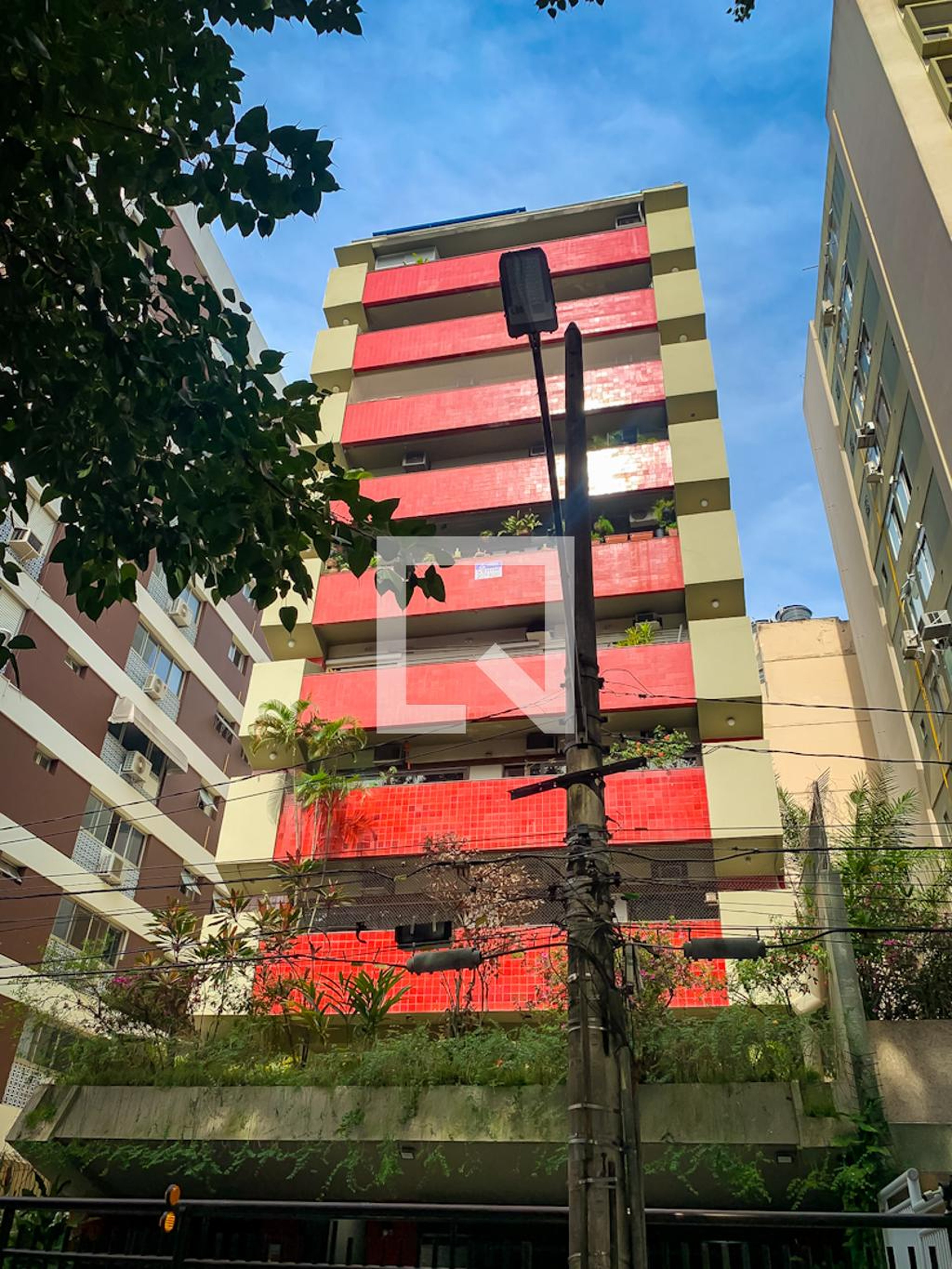 Fachada Edifício Casa das Samambaias