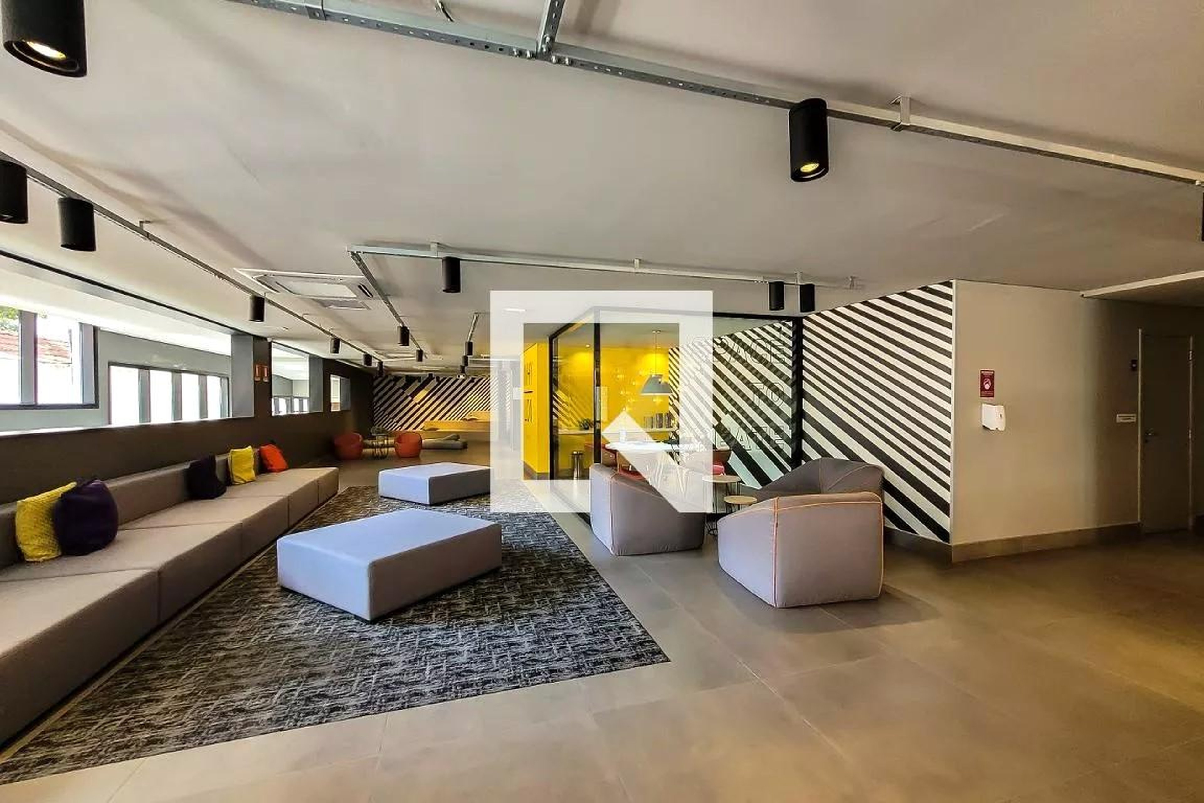 Area comum - Roumanos