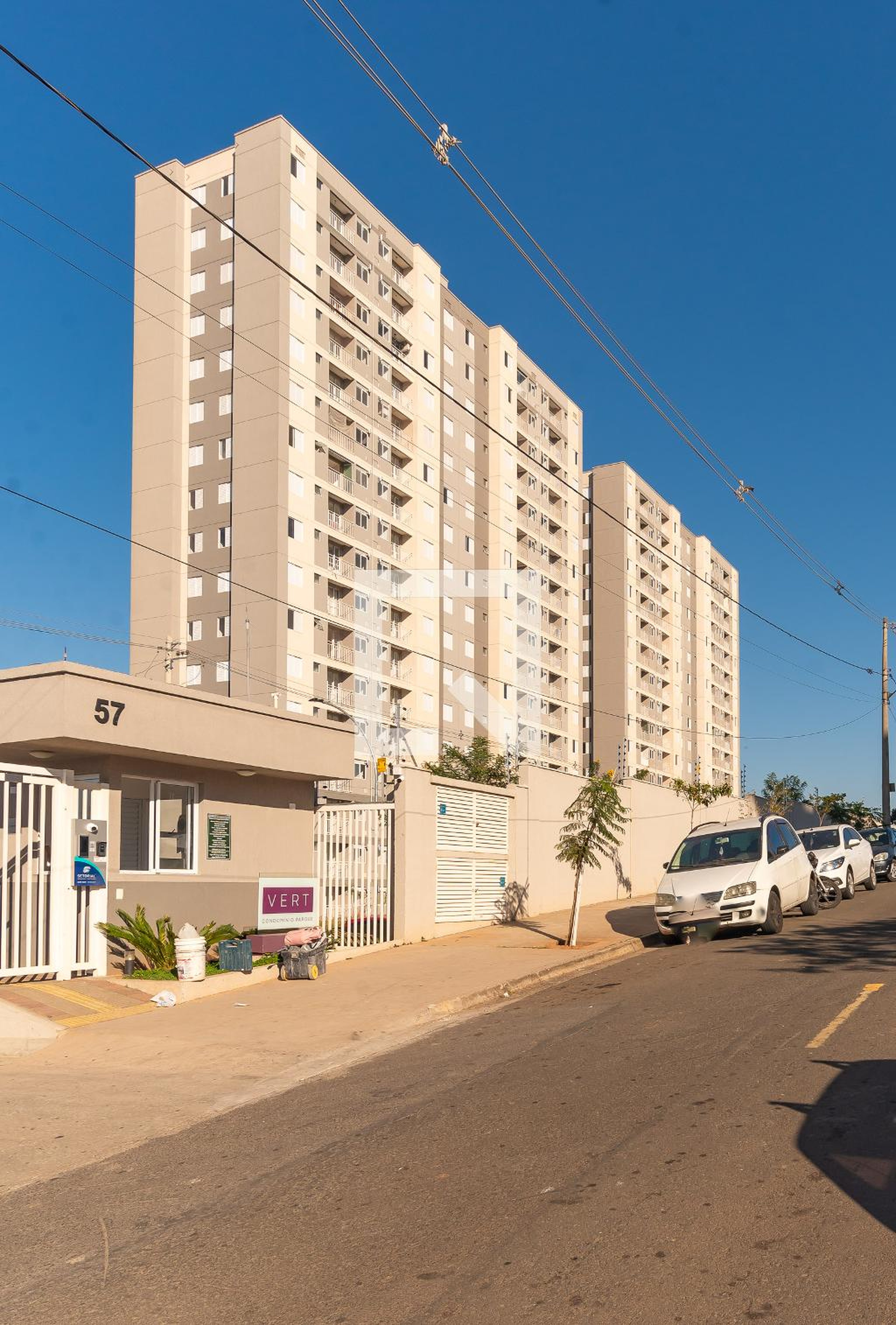 Fachada do Condomínio Condomínio em Avenida Engenheiro Antônio Francisco de Paula Souza, 57