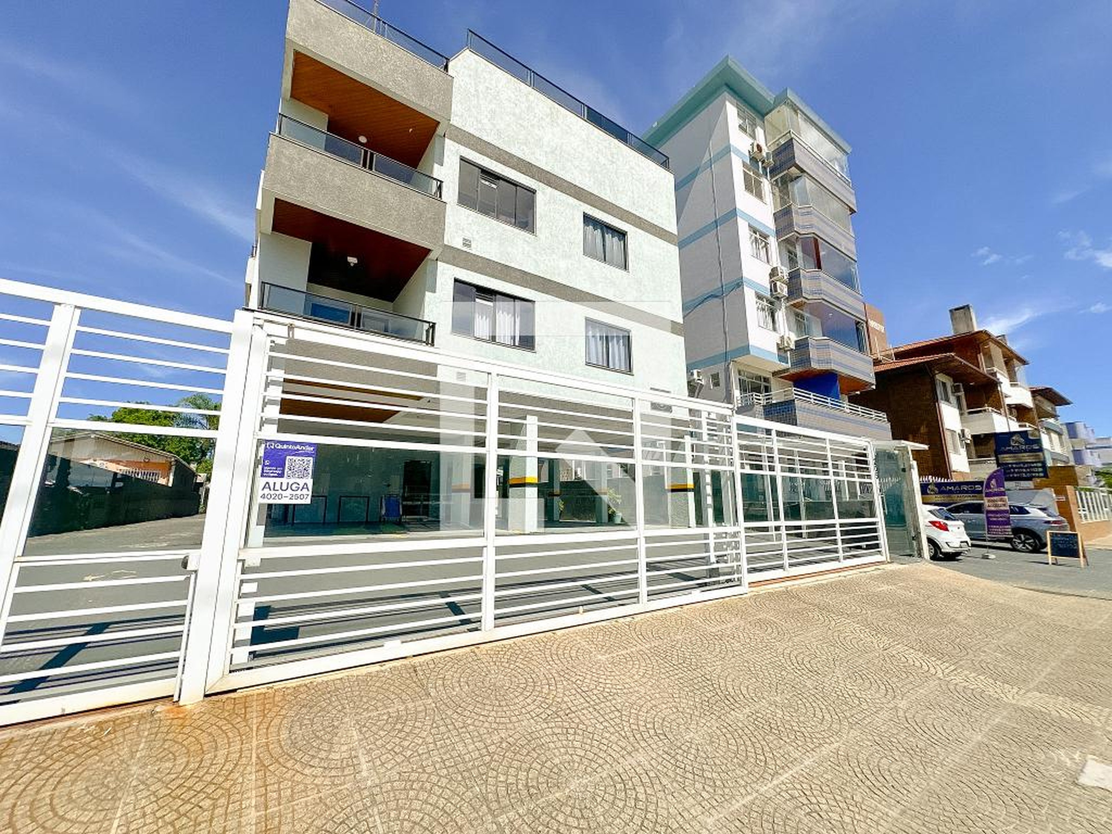 Fachada Residencial Alamandas