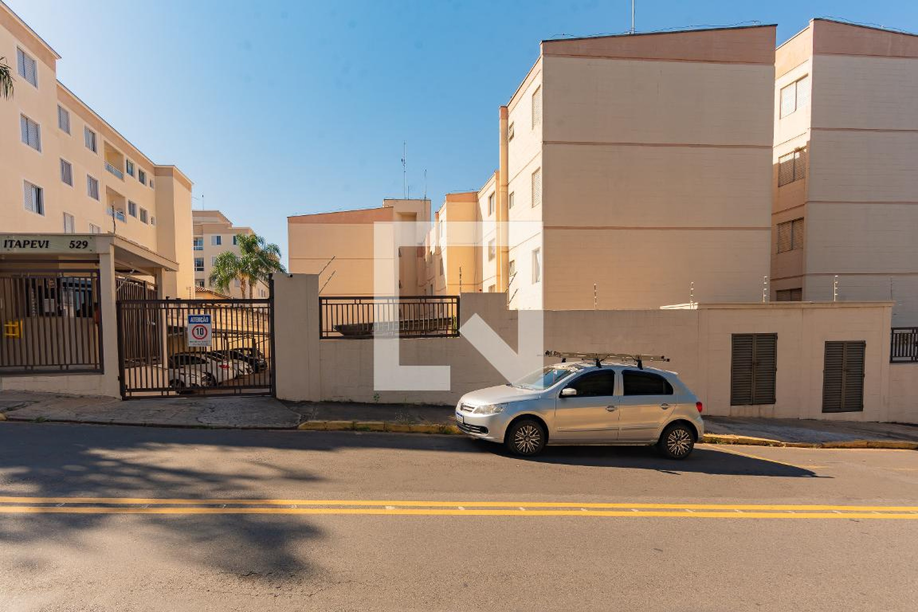 Fachada do Condomínio Condomínio Itapevi