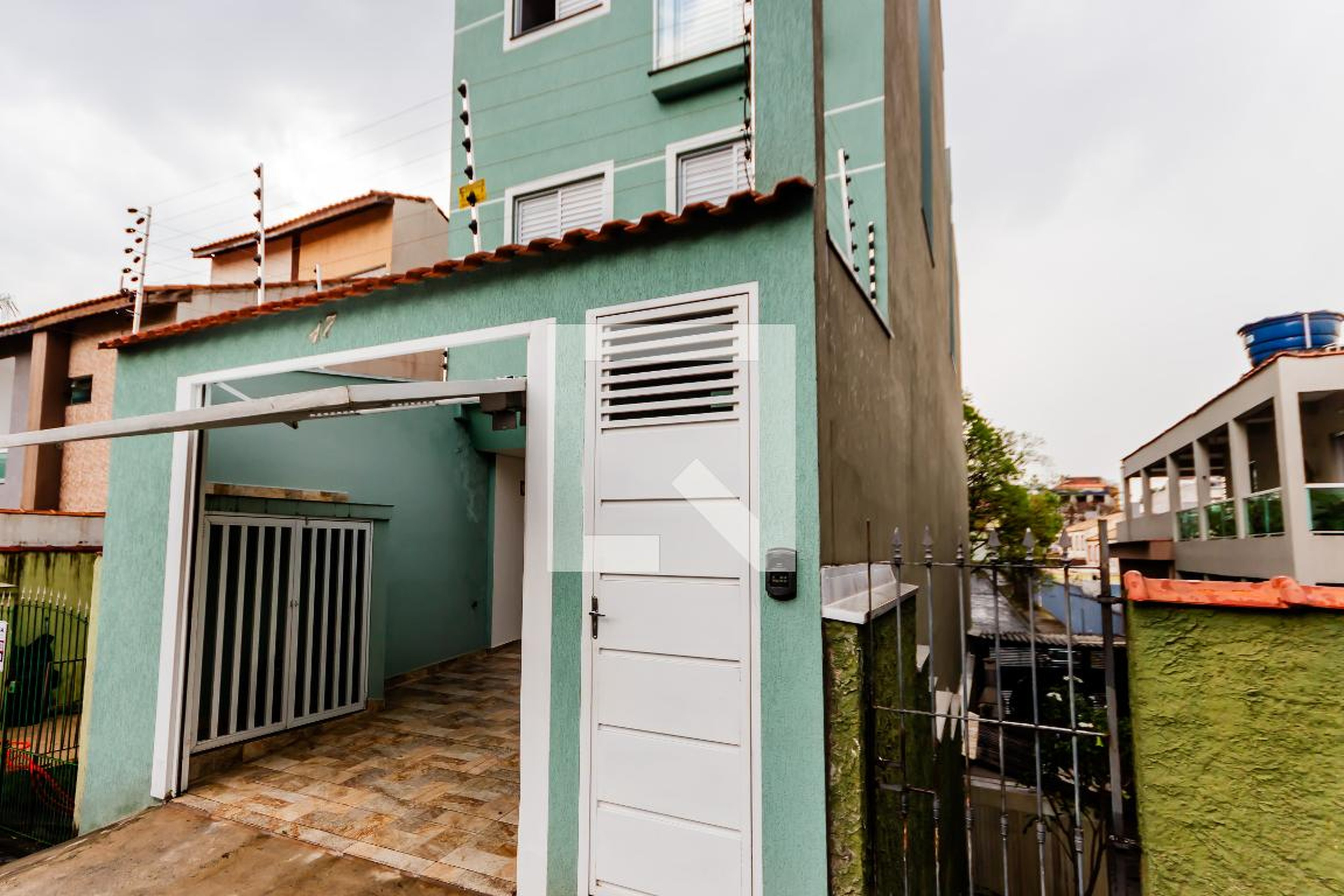 Fachada Condomínio em Rua Jacupiranga, 47