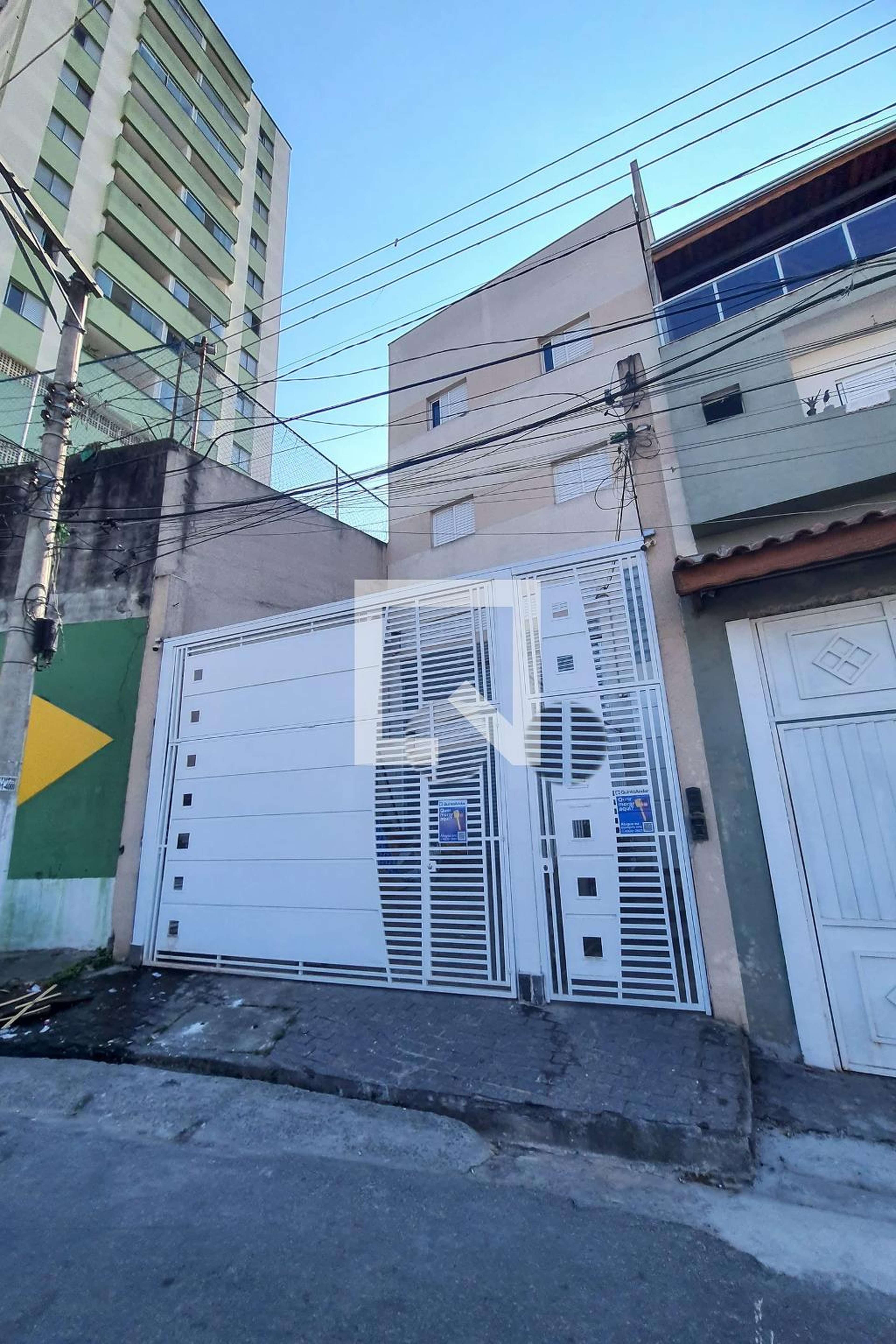 Fachada Condomínio em Rua Ascenso Dias Leme, 82