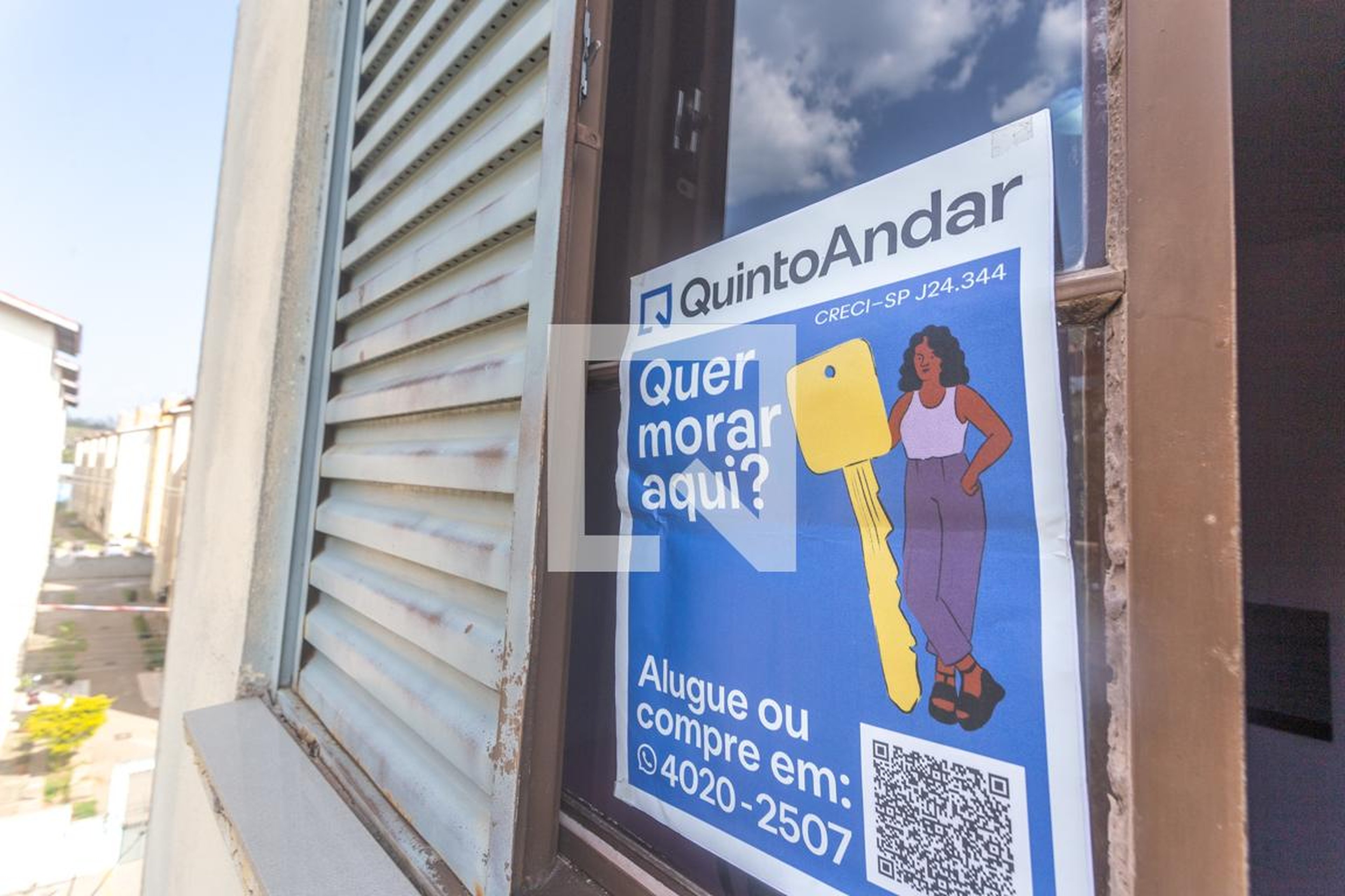 Fachada Condomínio em Rua Flor de Primavera, 900