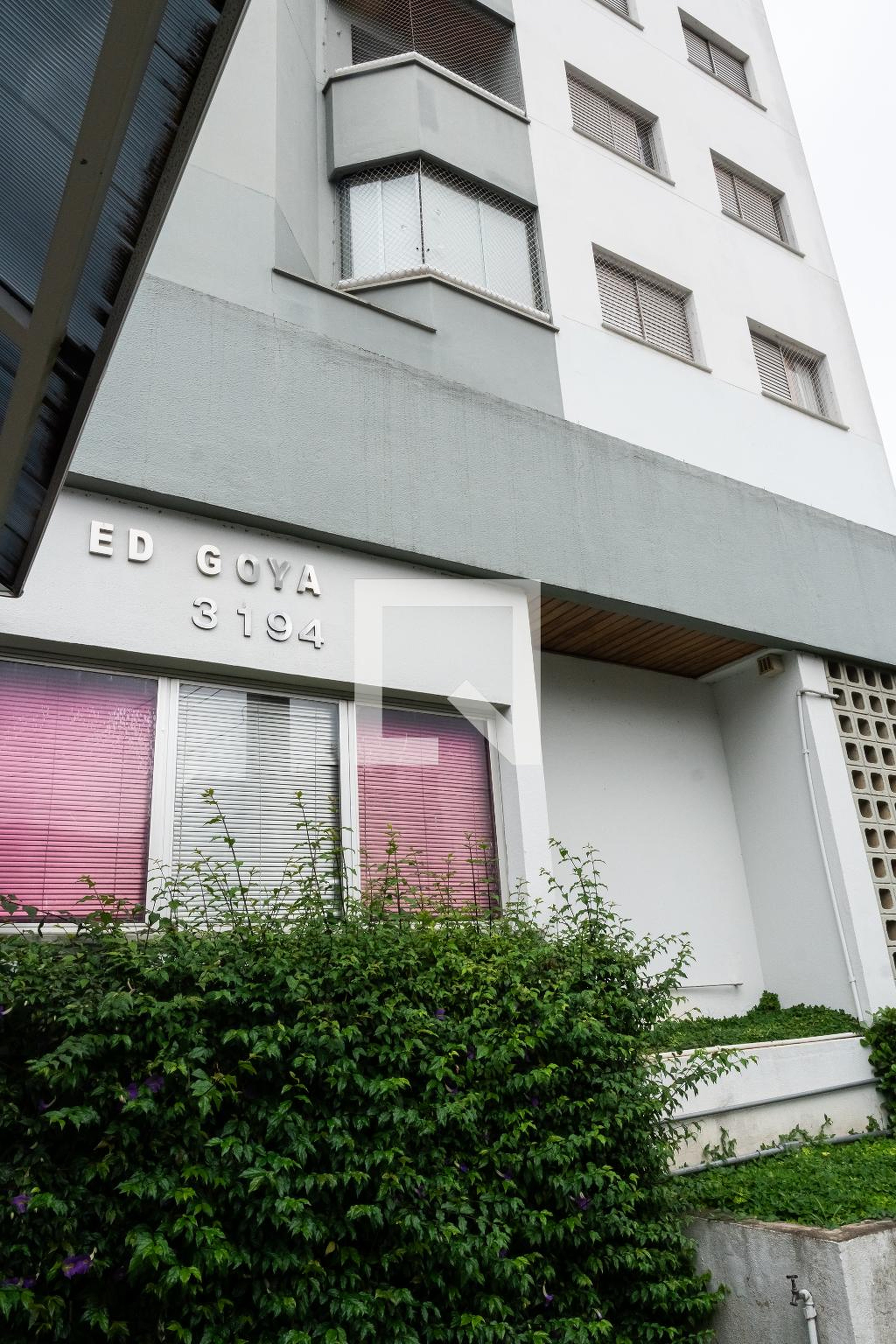 Fachada Condomínio Goya