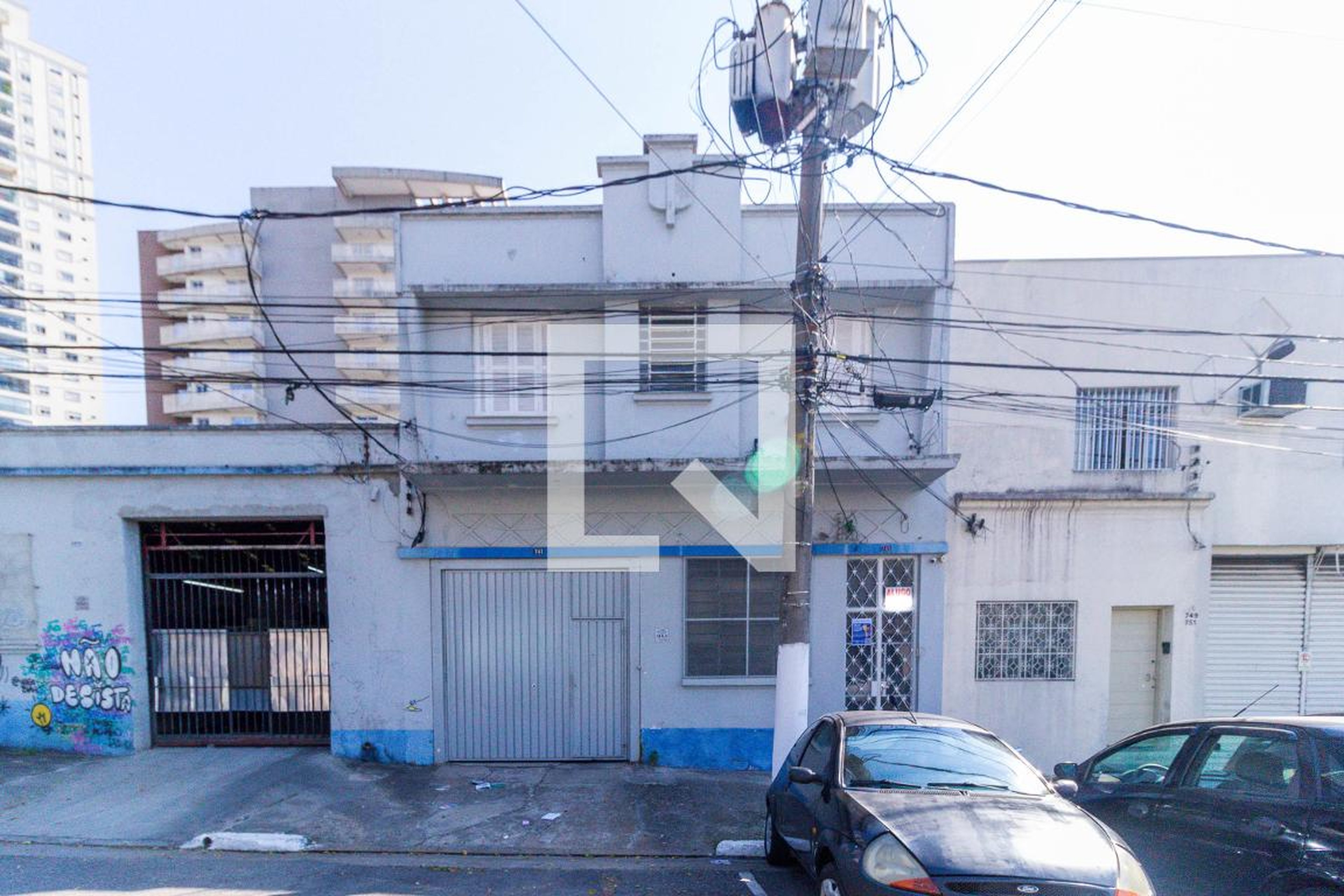 Fachada Condomínio em Rua Xavier Curado, 745