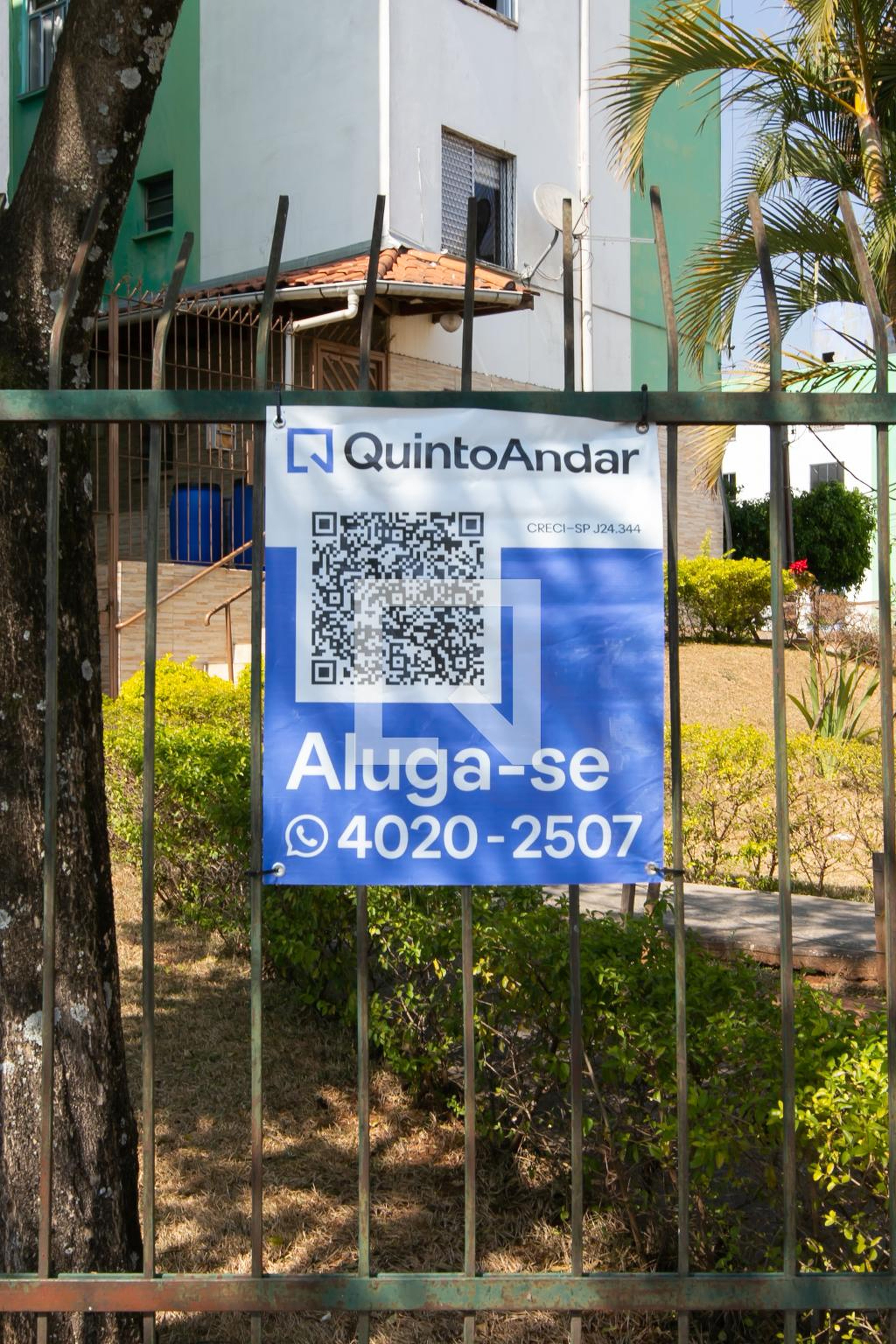 Fachada Condomínio em Rua Sapupira, 109