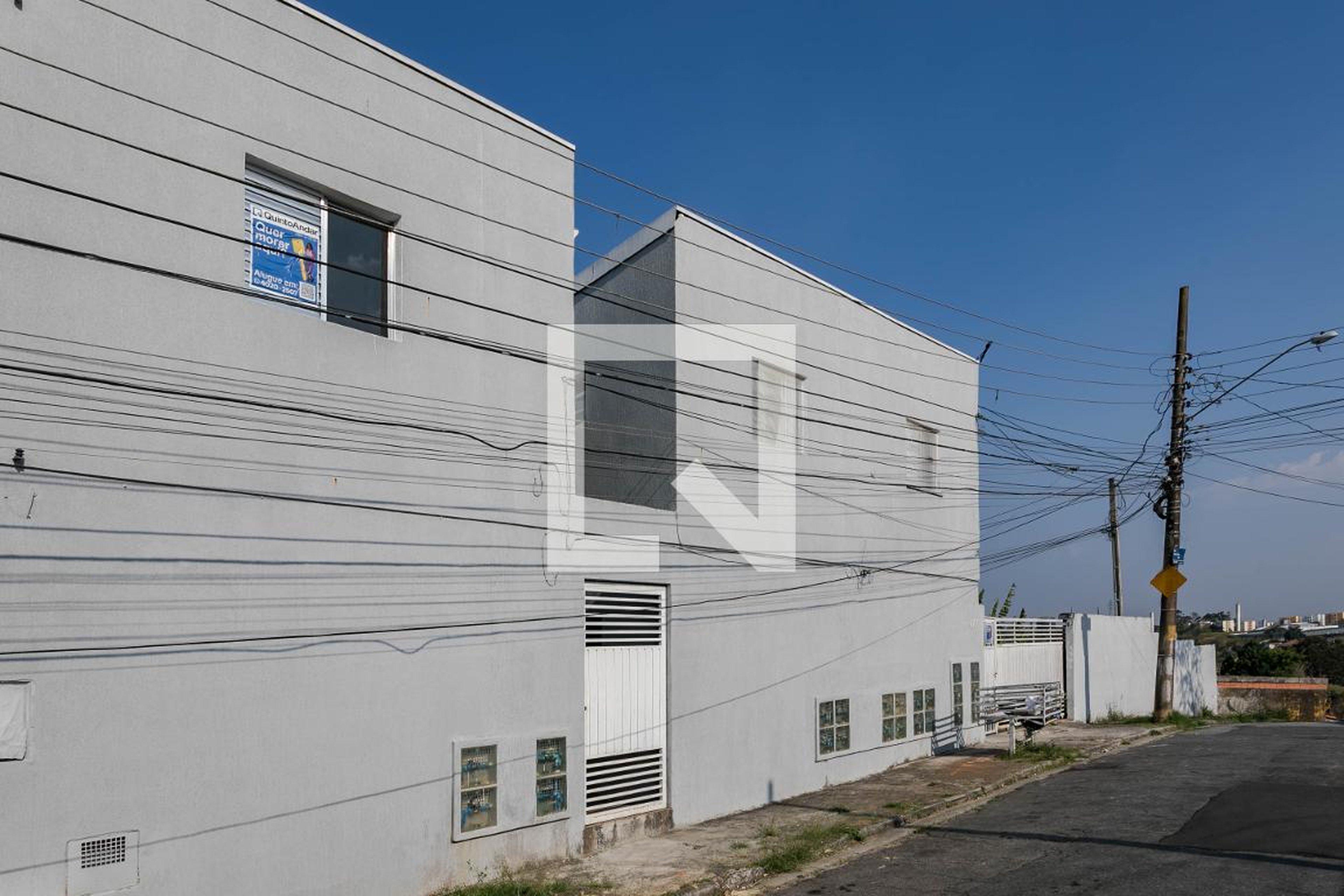 Fachada Condomínio em Rua Doutor Freitas Valê, 677