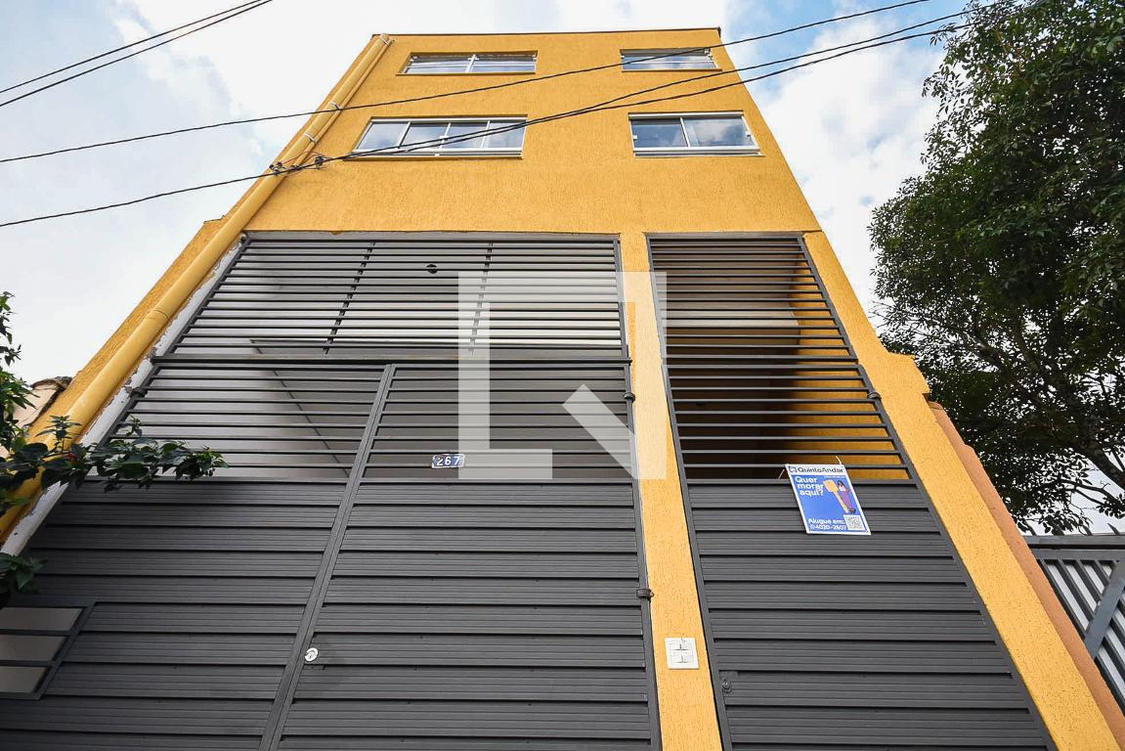 Fachada Condomínio em Rua Ministro Heitor Bastos Tigre, 267