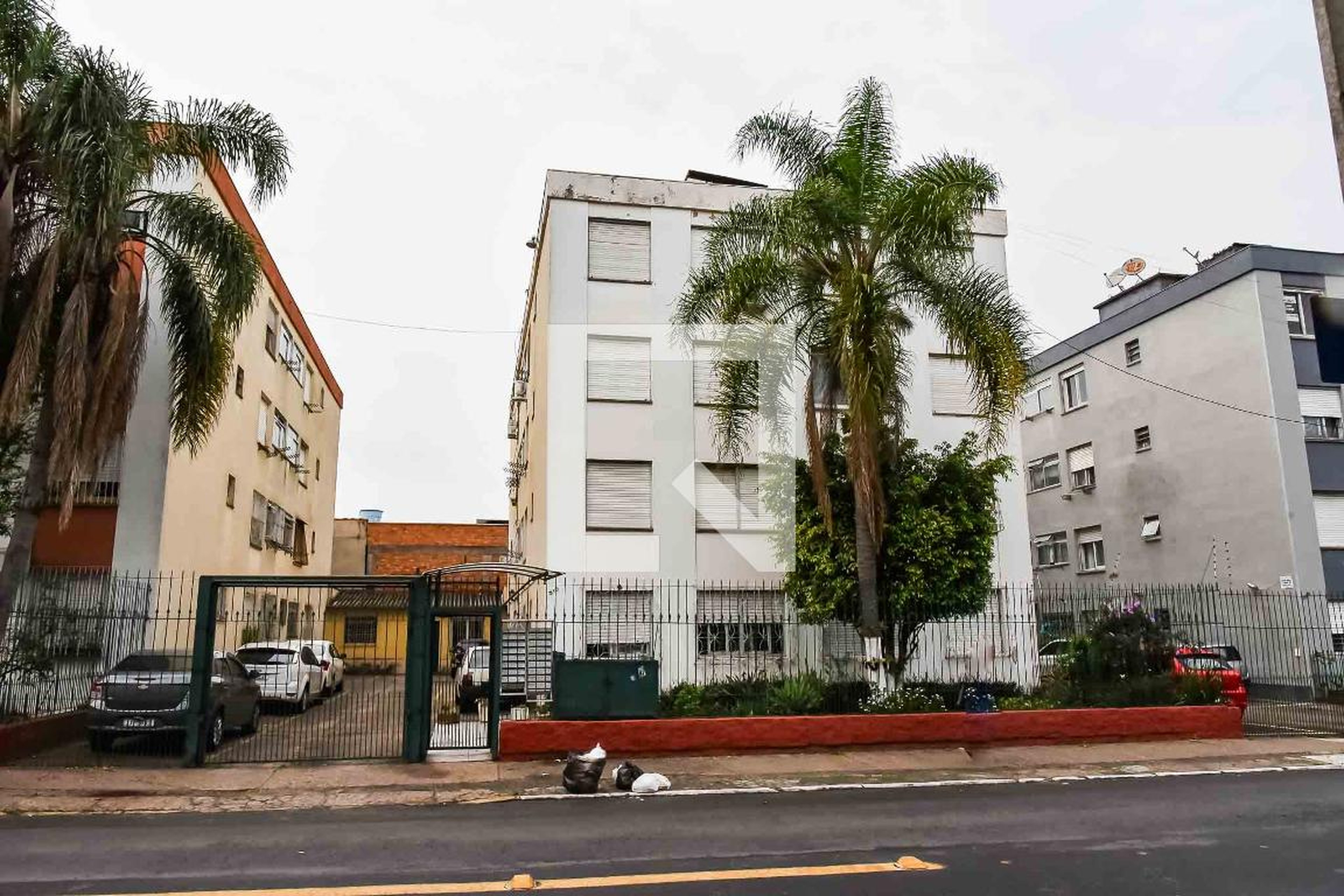Fachada Condomínio em Rua Doutor Vargas Neto, 310