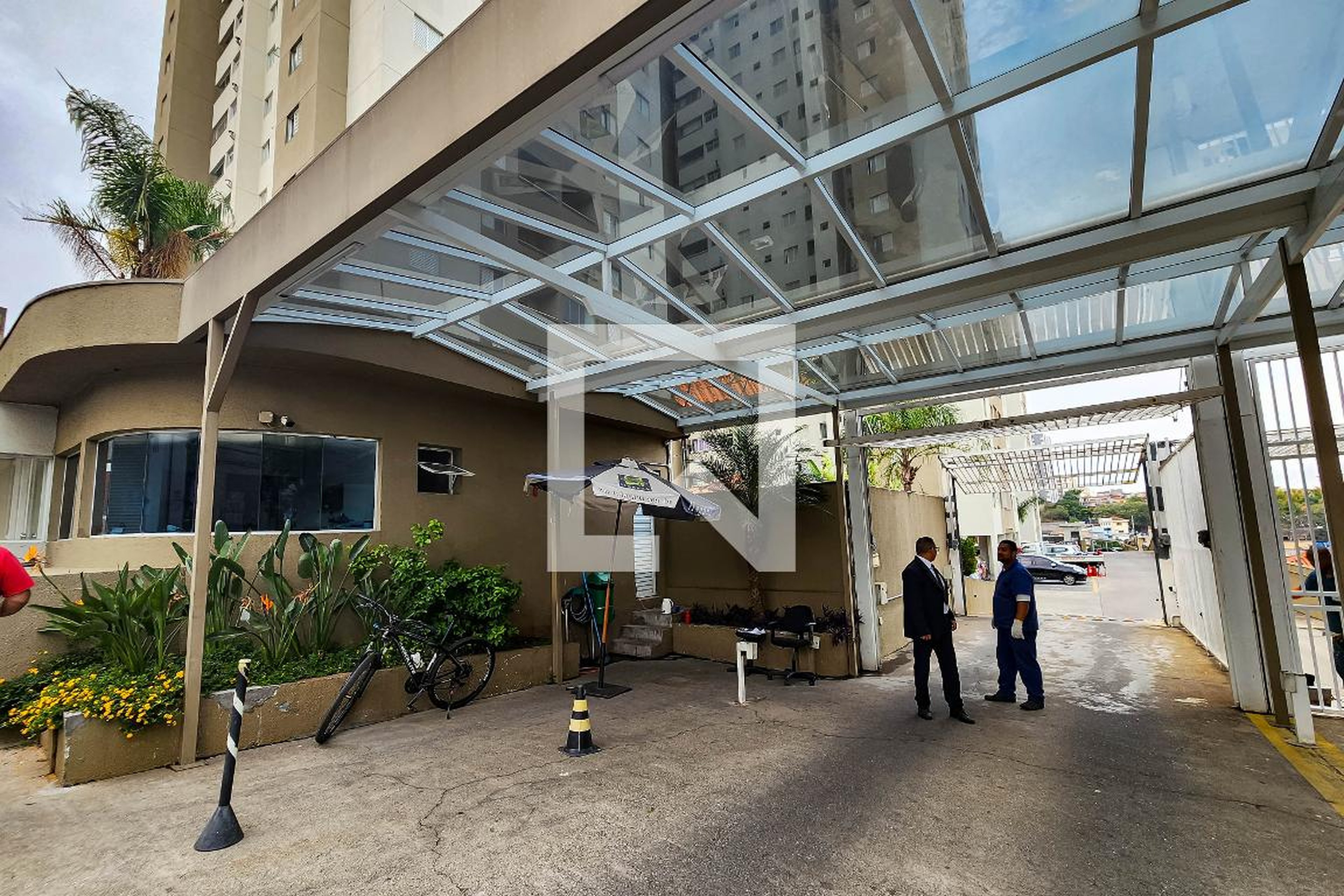 Fachada Condomínio em Avenida Corifeu de Azevedo Marques, 647