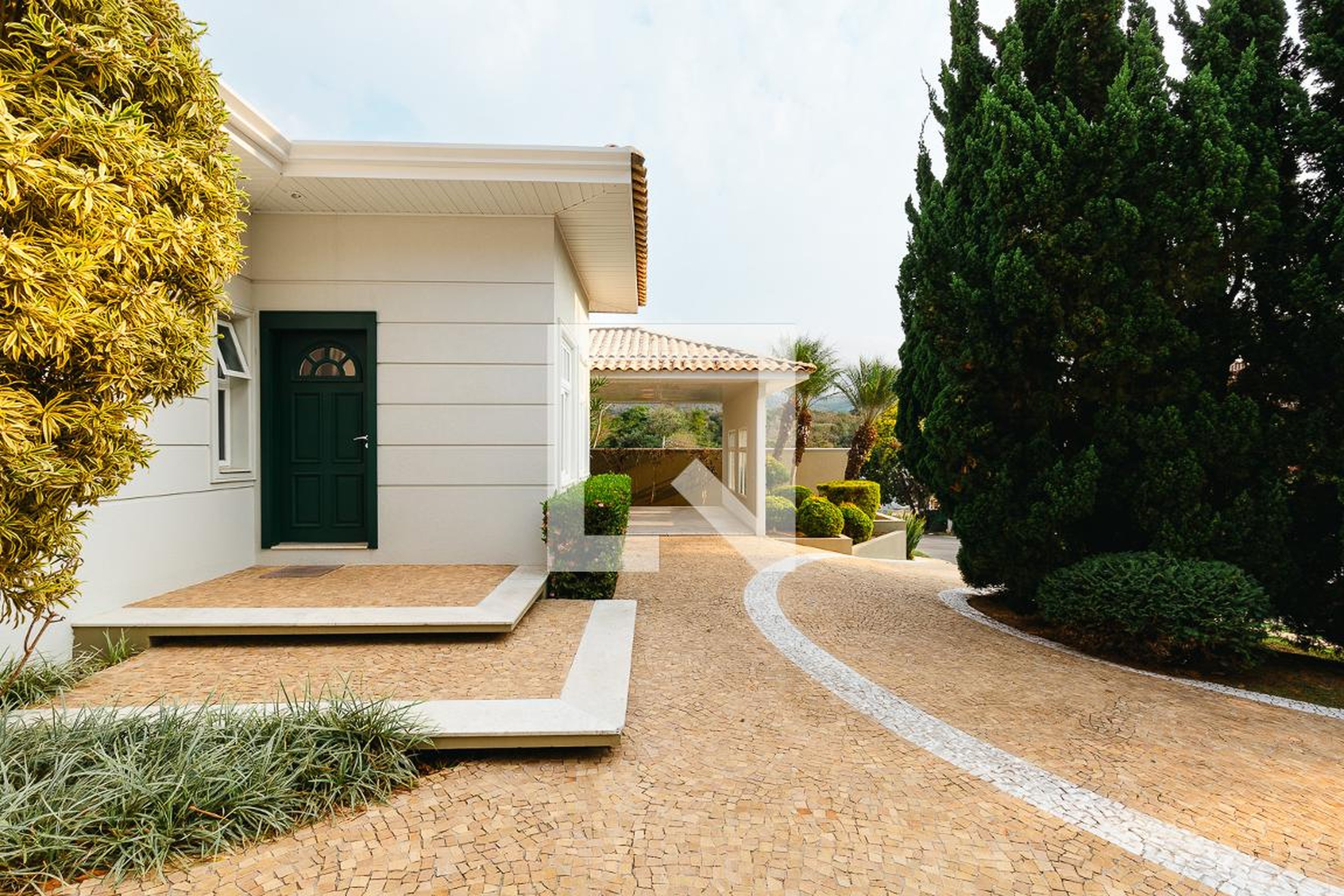 Fachada Condomínio em Rua das Acácias, 214