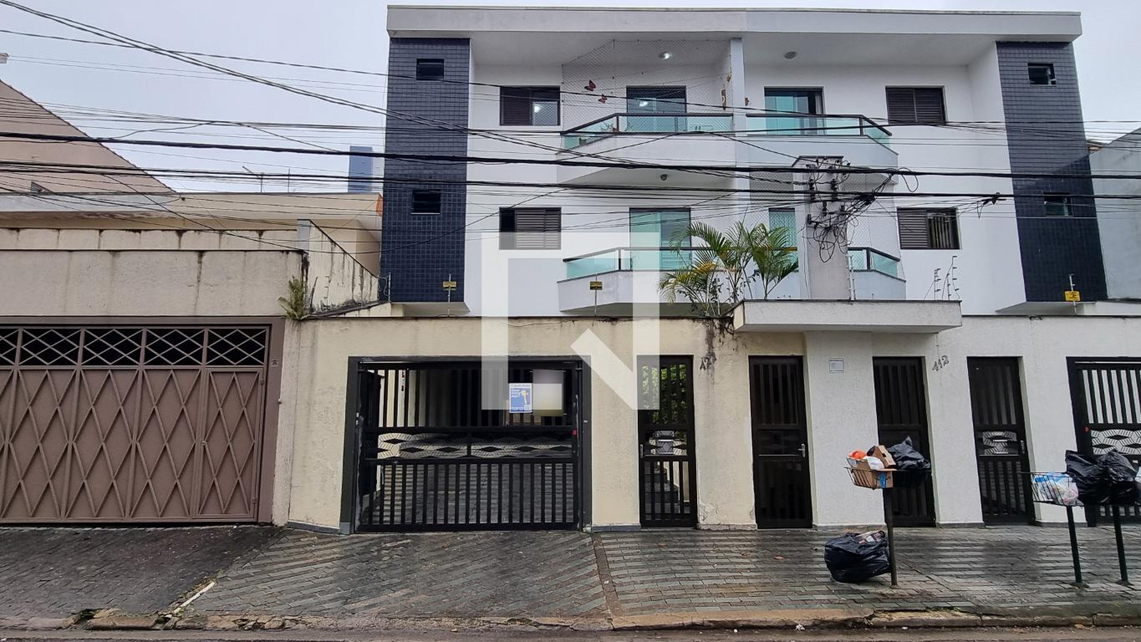 Fachada Condomínio em Rua Tomé de Souza, 422