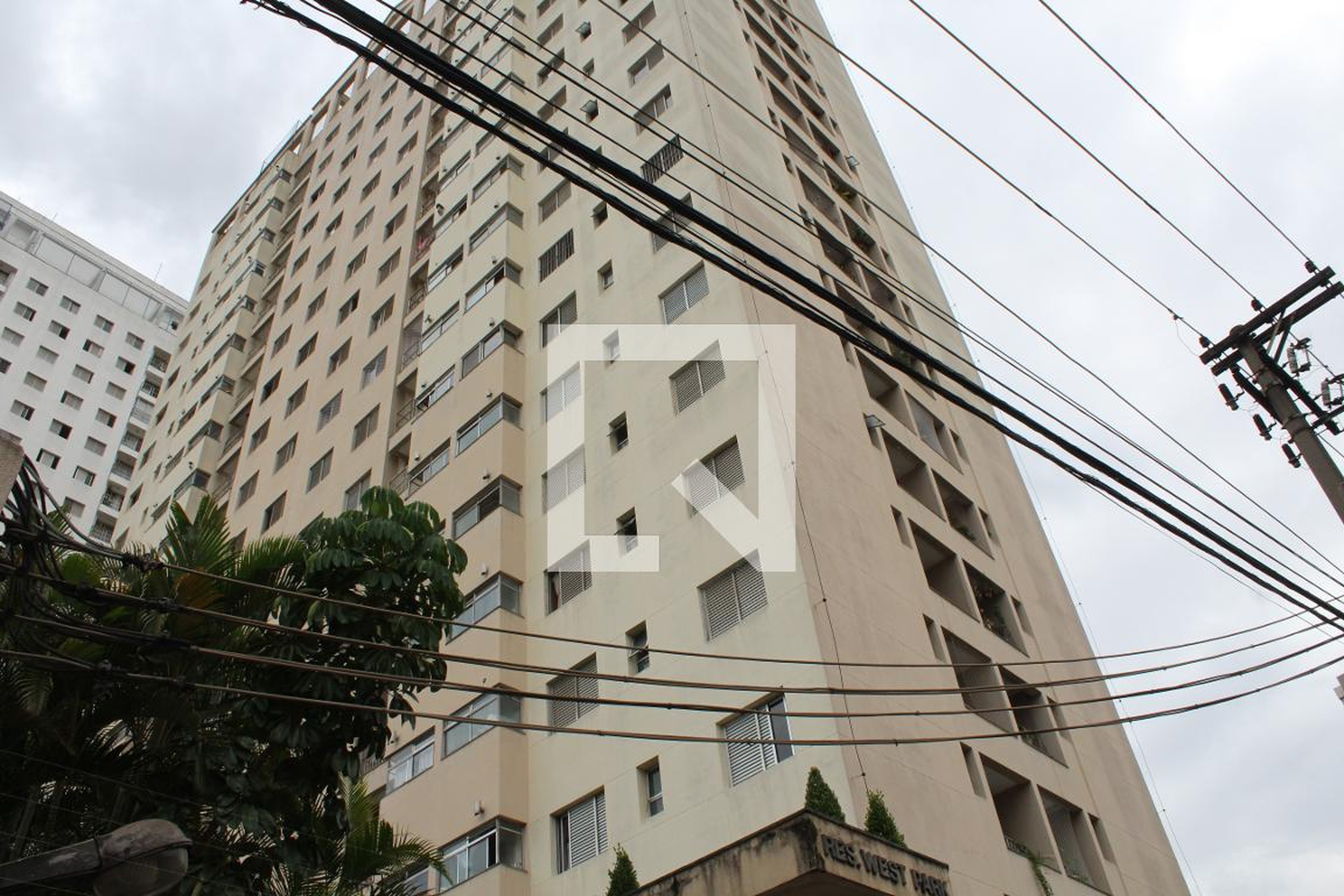 Fachada do Prédio Edifício West Park