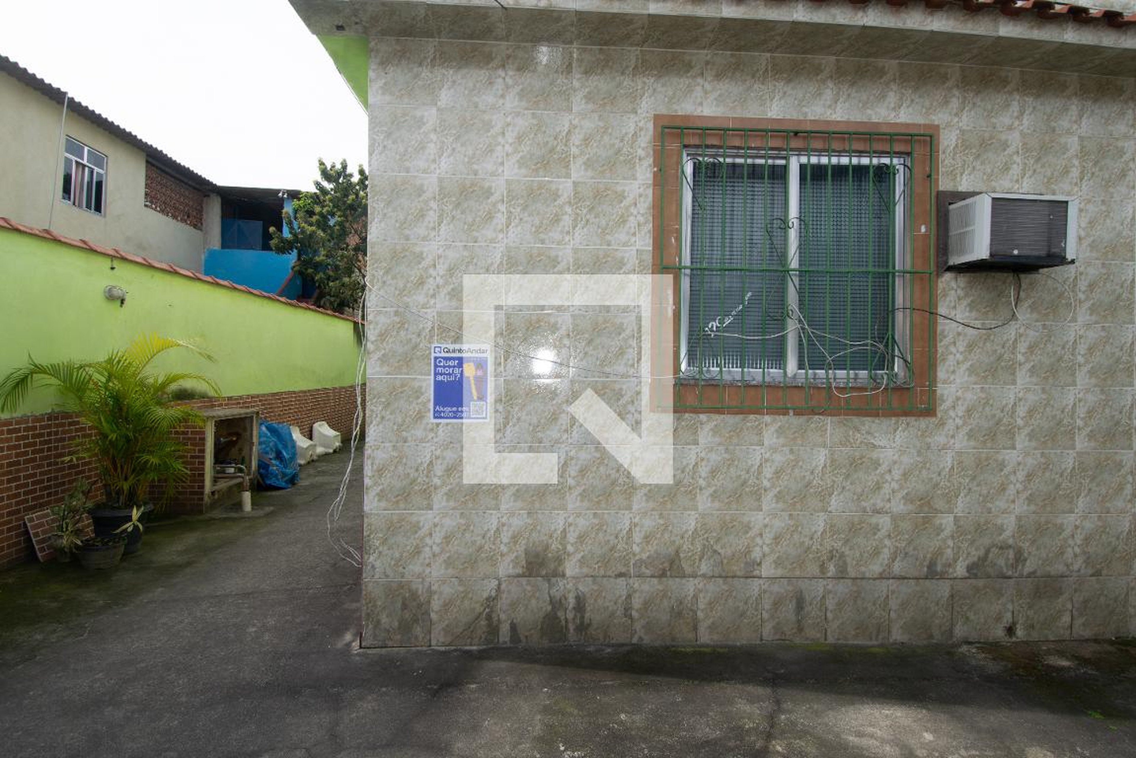 Fachada Condomínio em Estrada Santa Cruz, 39