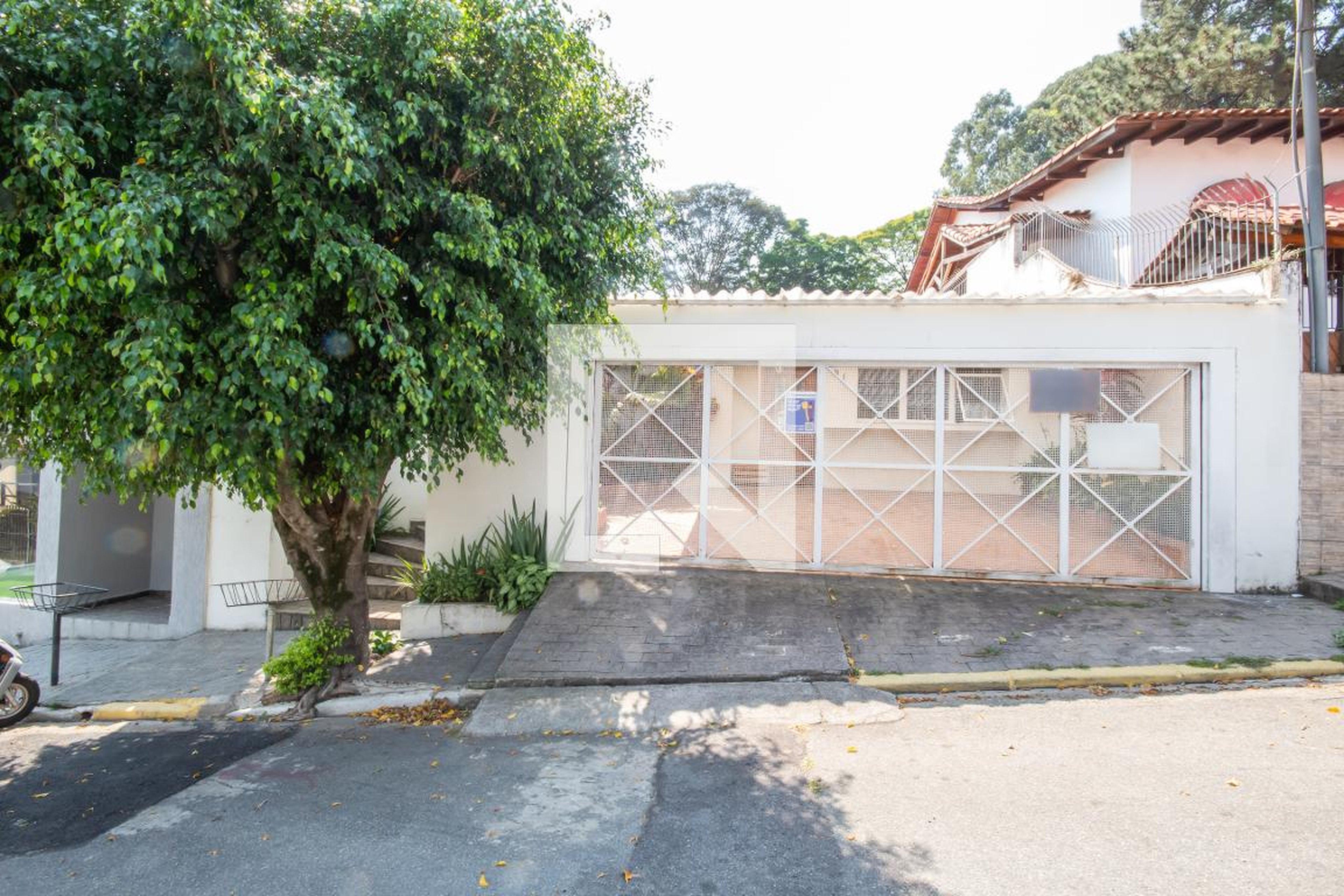 Fachada Condomínio em Rua Fioravante Viel, 91