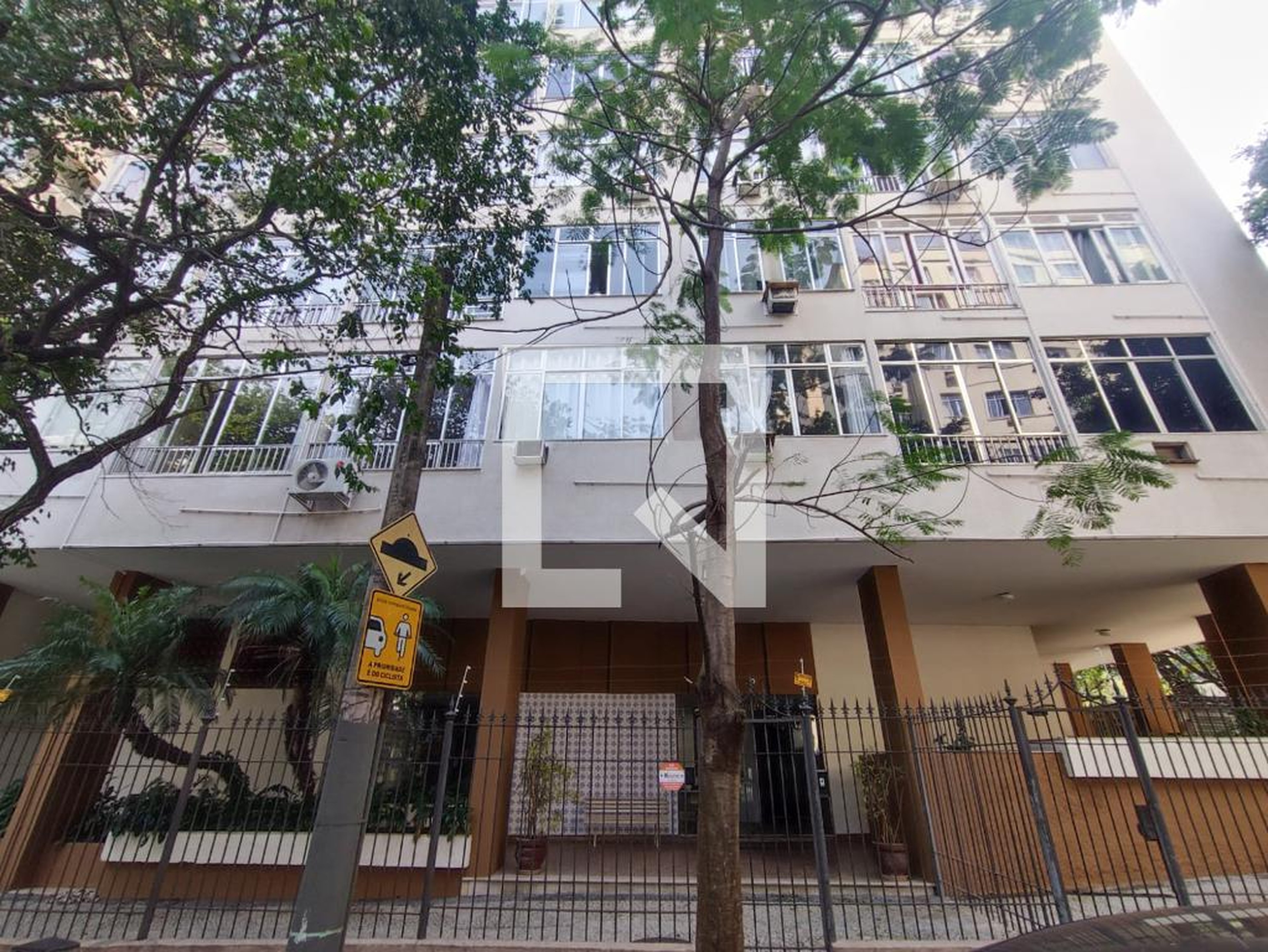 Fachada Condomínio Itapeba