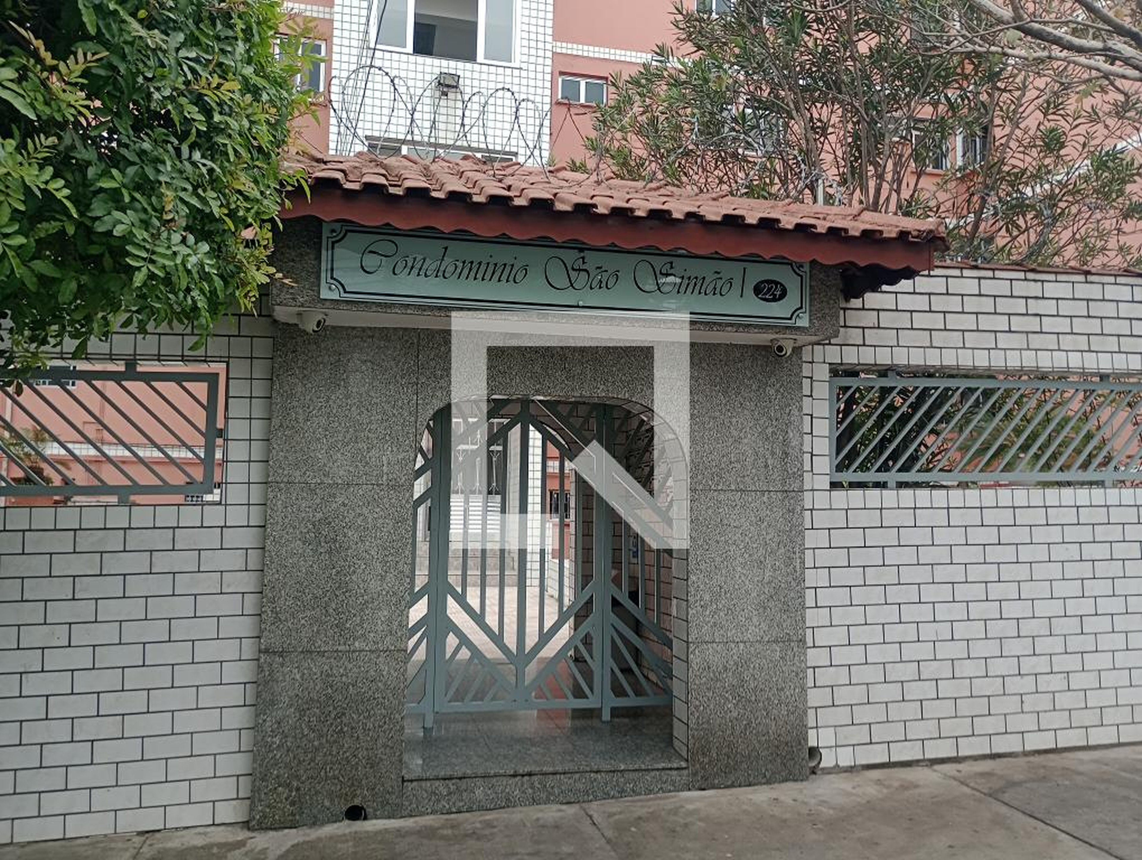 Fachada Condomínio em Avenida Padre Francisco de Toledo, 224