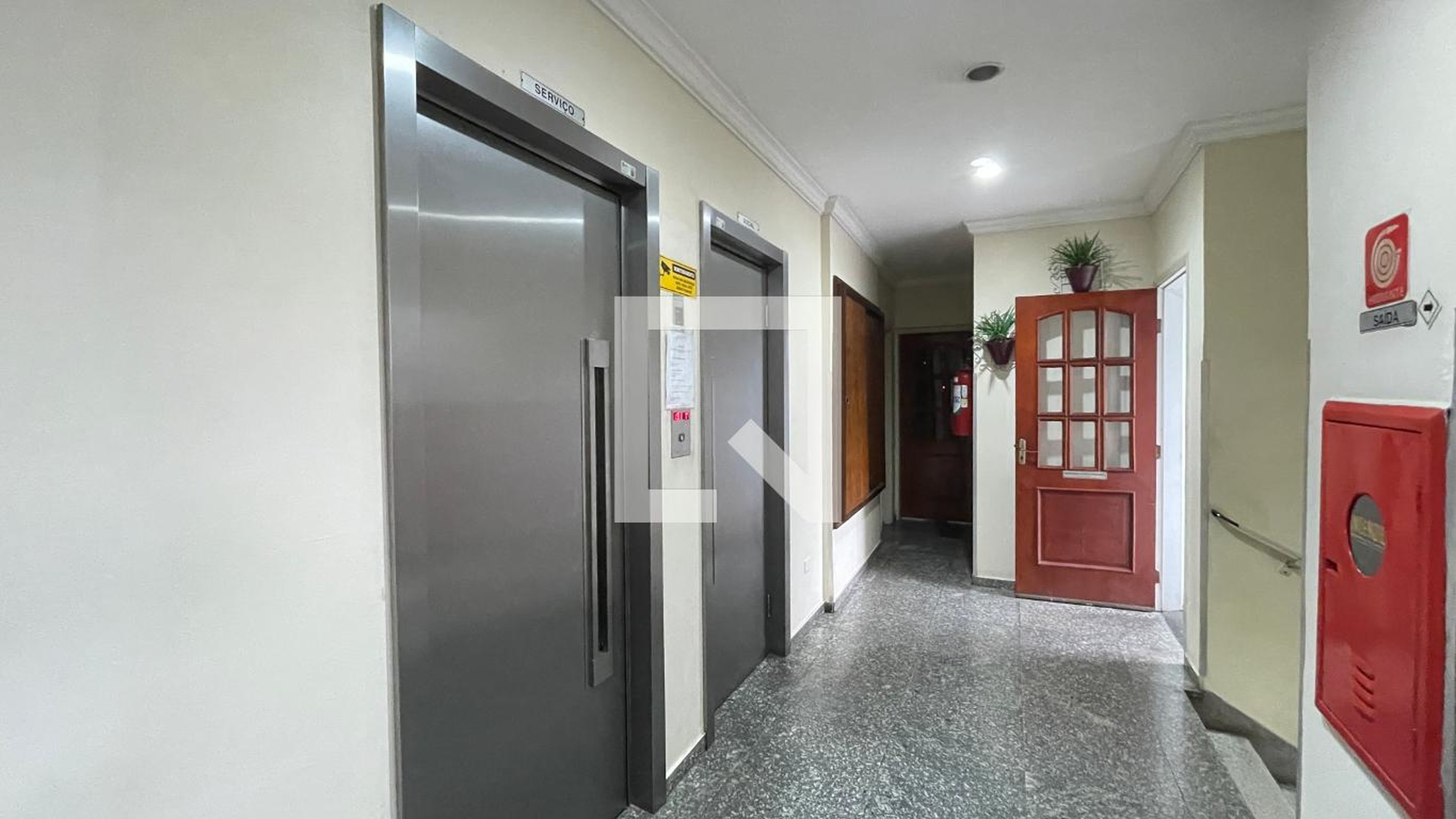 Elevador - Edifício Adriana