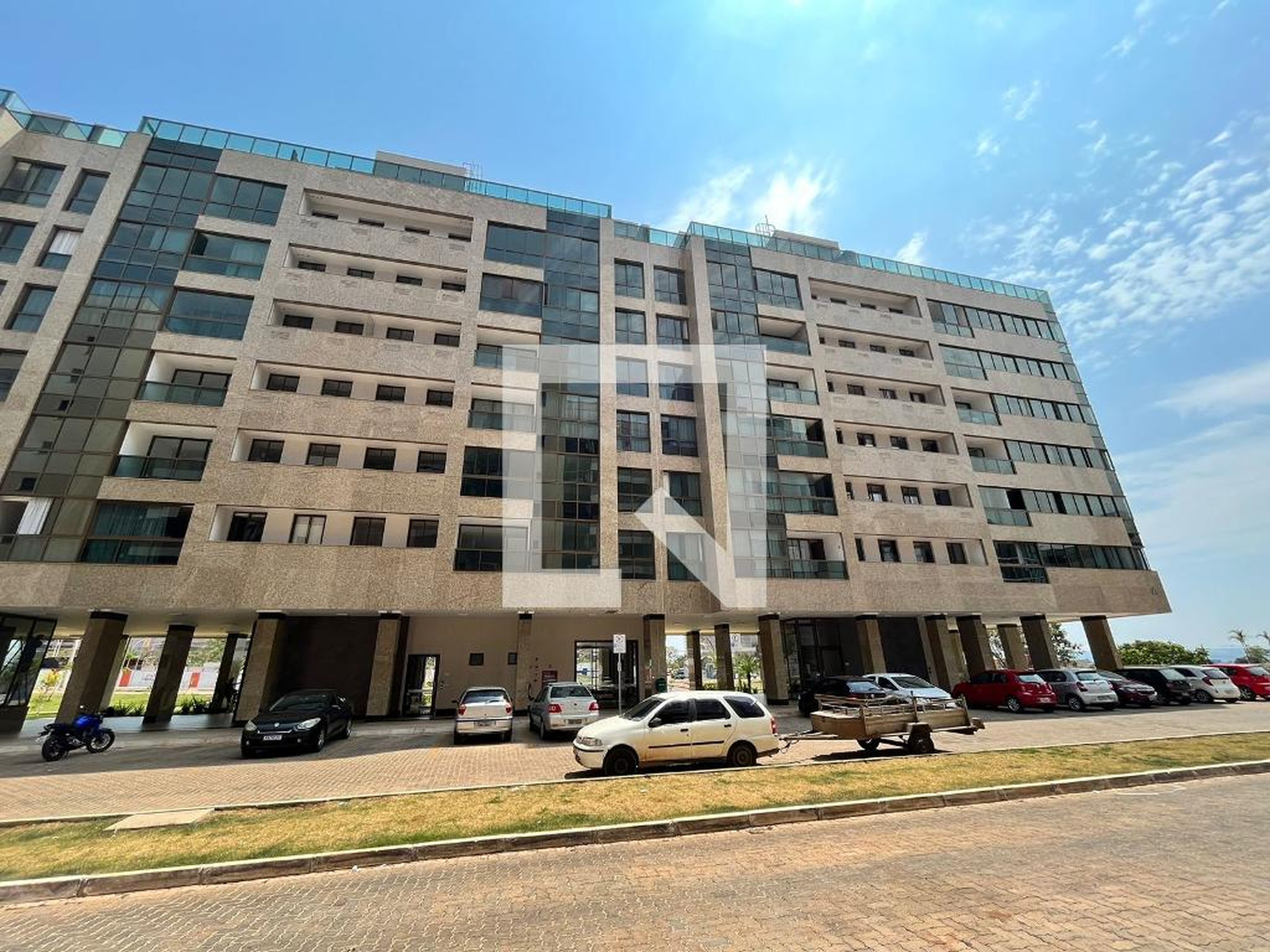 Fachada Condomínio em Sqnw, 104