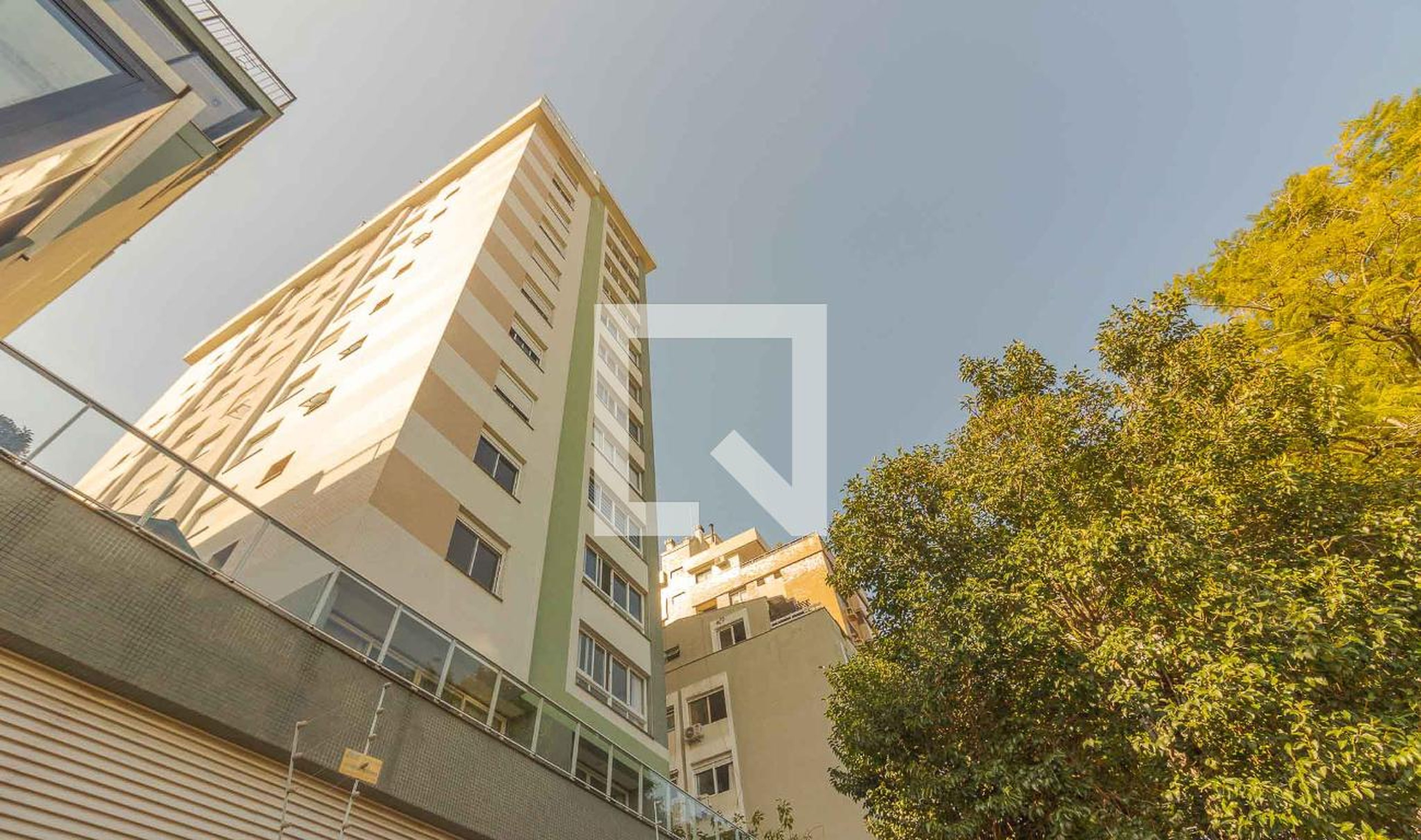 Fachada do Prédio Condomínio Alpinada