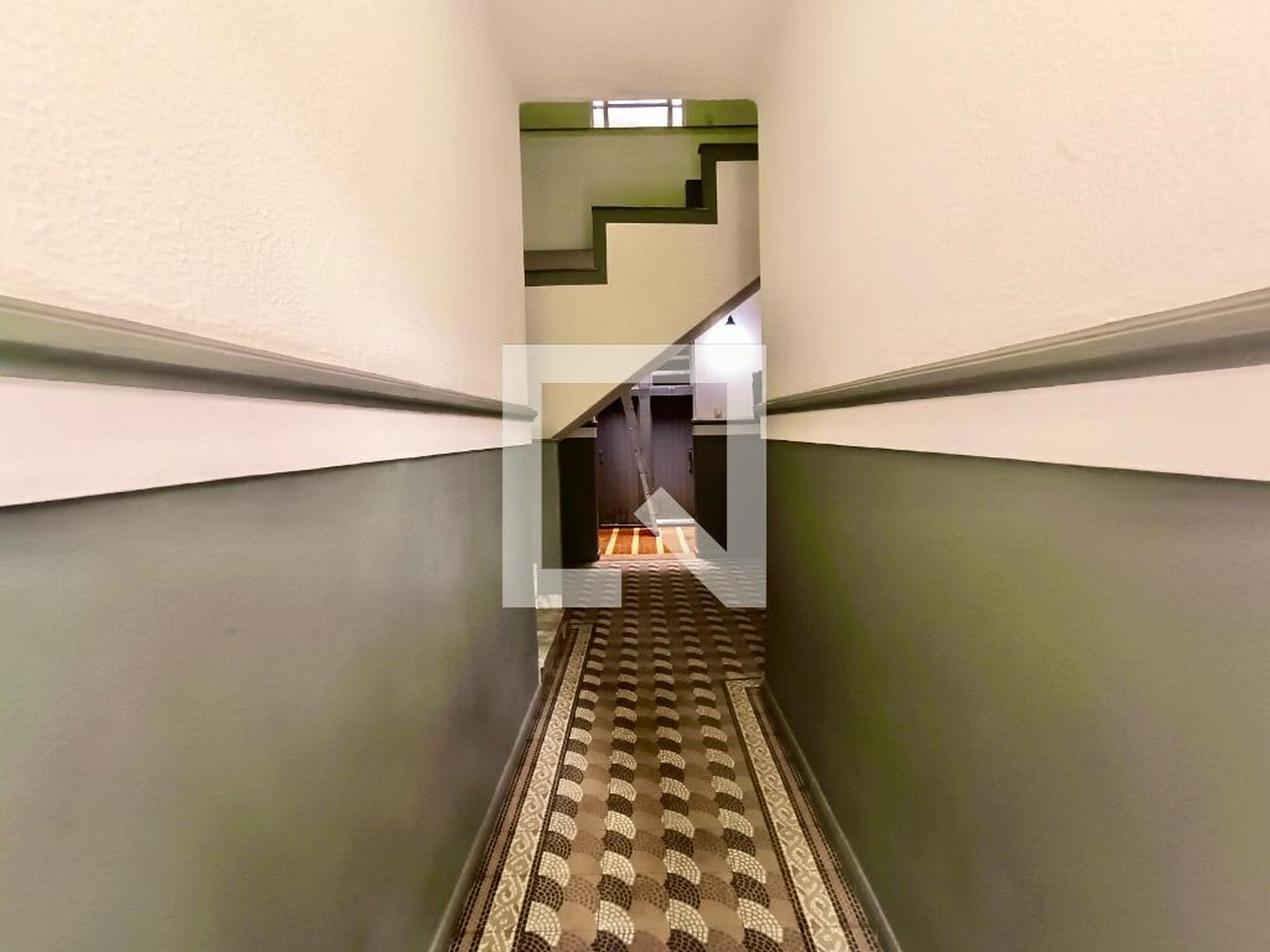 Hall Condomínio em Rua Barão de Oliveira Castro, 52