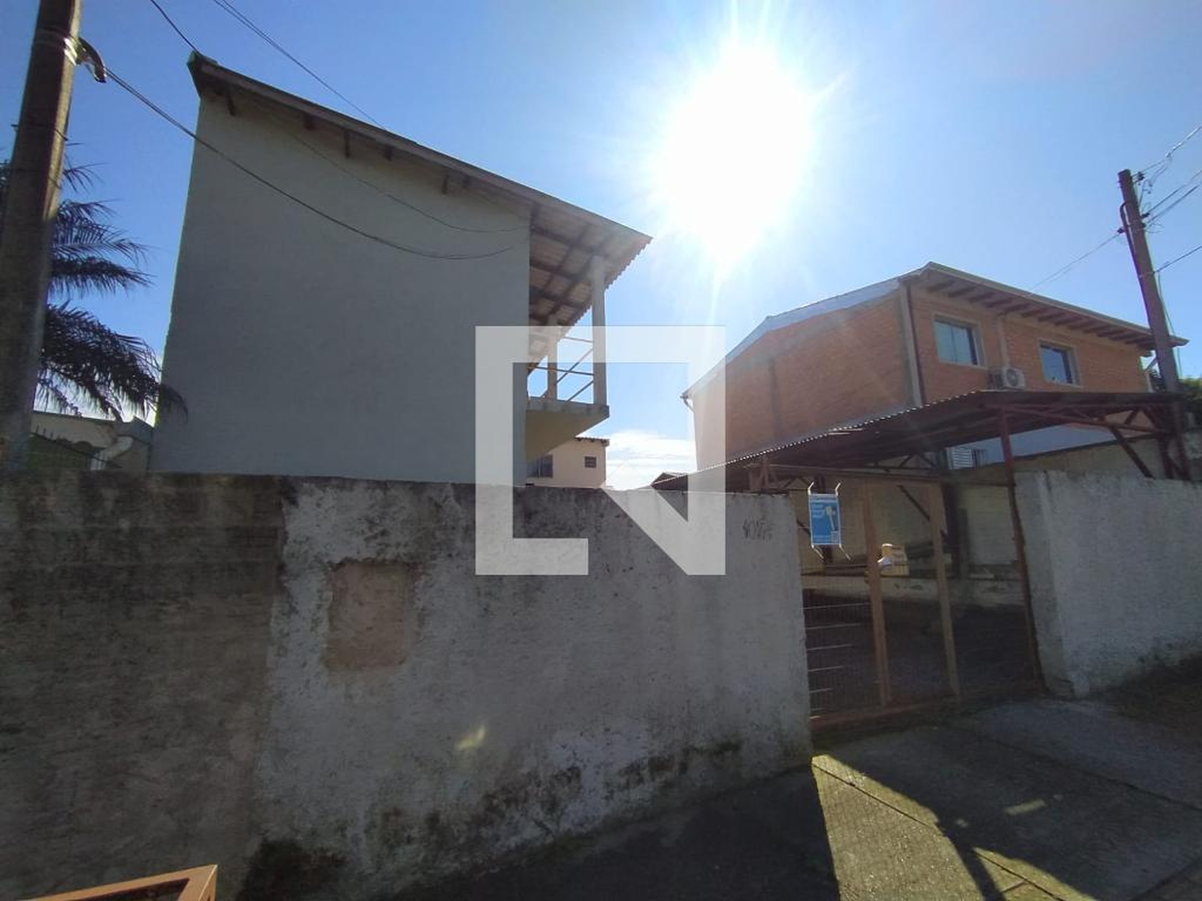 Fachada Condomínio em Rua Vinte e Dois de Abril, 1074