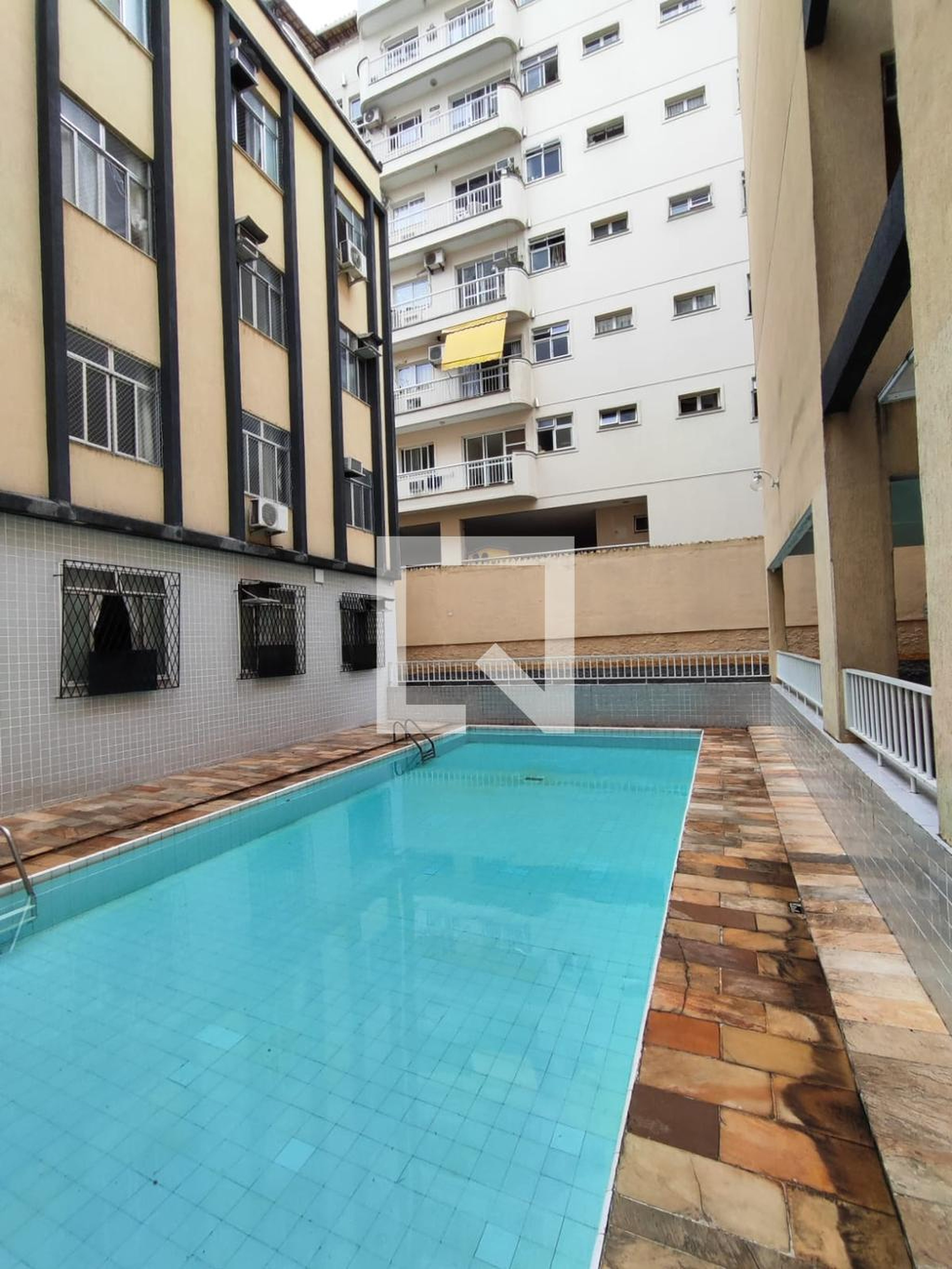 Piscina - Edifício Marcia