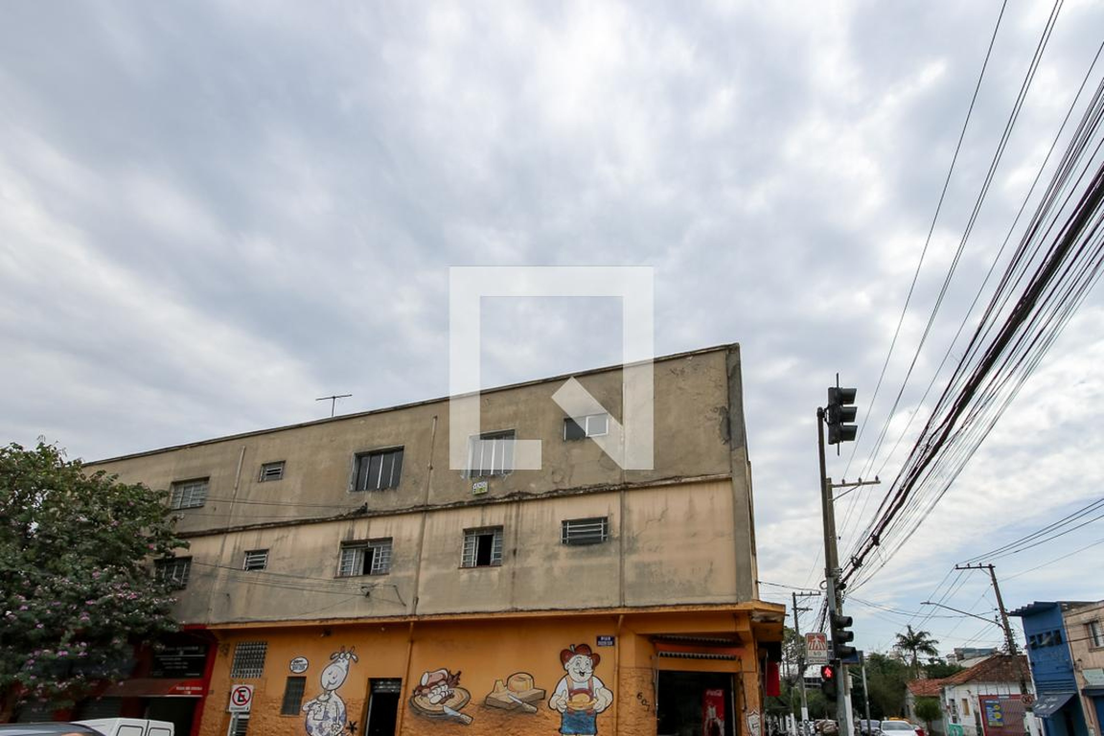Fachada Condomínio em Rua Cerqueira César, 152