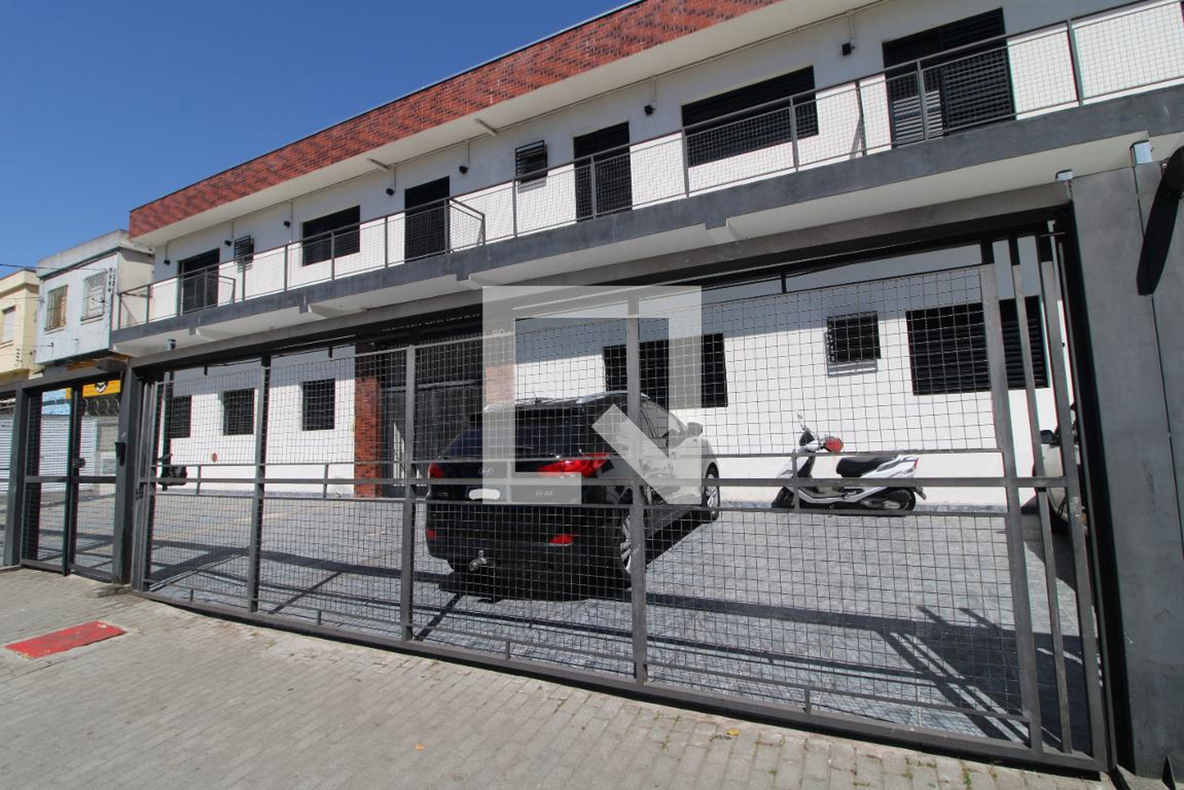 Fachada Condomínio em Rua Galeno de Castro, 95