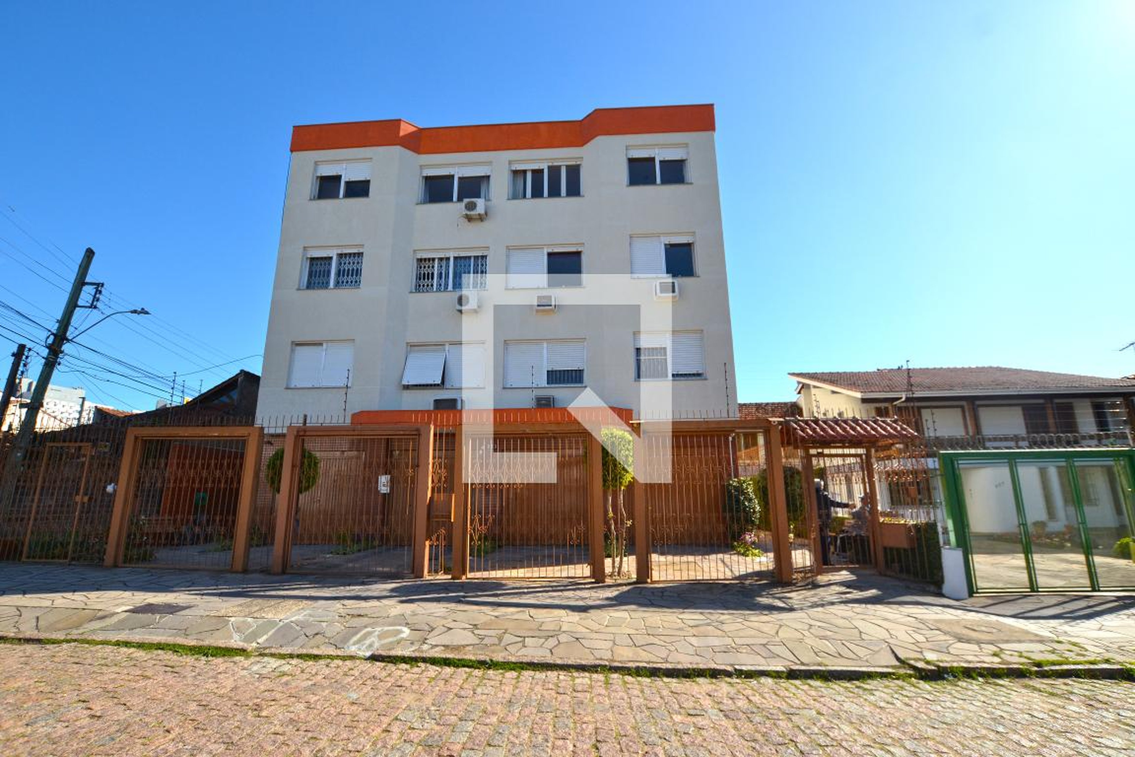 Fachada Condomínio em Rua São Joaquim, 237